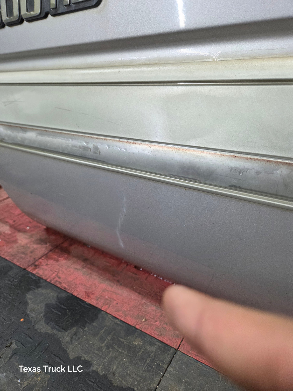 1999-2006 Chevrolet Silverado / GMC Sierra 1500 2500 3500 HD Front Driver Side Door LH - Fine Silver Birch Metallic