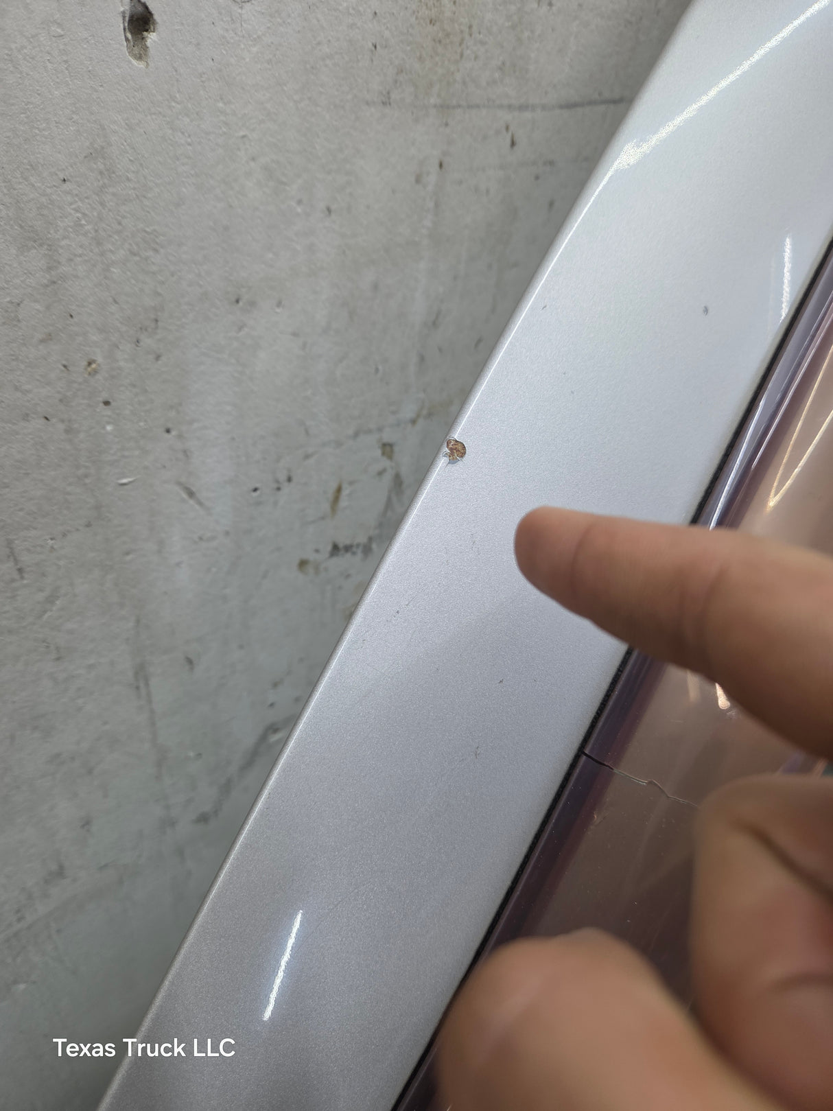 1999-2006 Chevrolet Silverado / GMC Sierra 1500 2500 3500 HD Front Driver Side Door LH - Fine Silver Birch Metallic