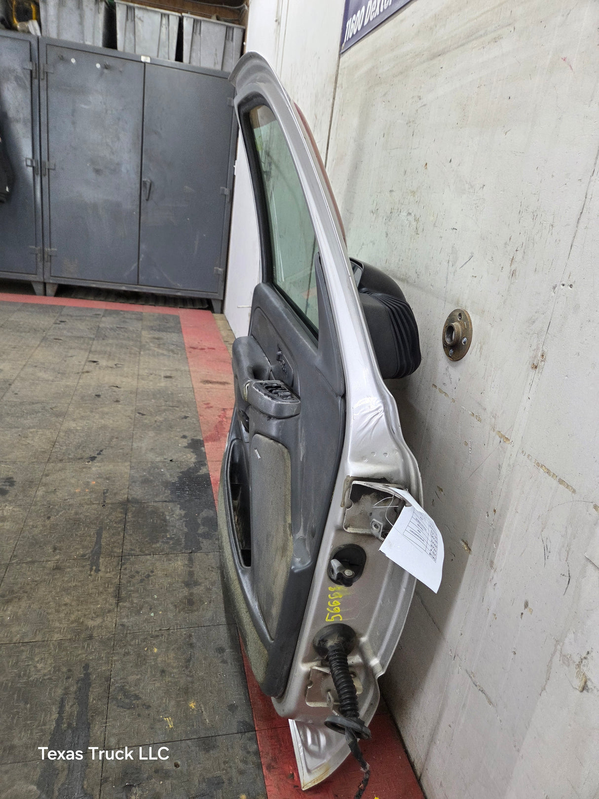 1999-2006 Chevrolet Silverado / GMC Sierra 1500 2500 3500 HD Front Driver Side Door LH - Fine Silver Birch Metallic