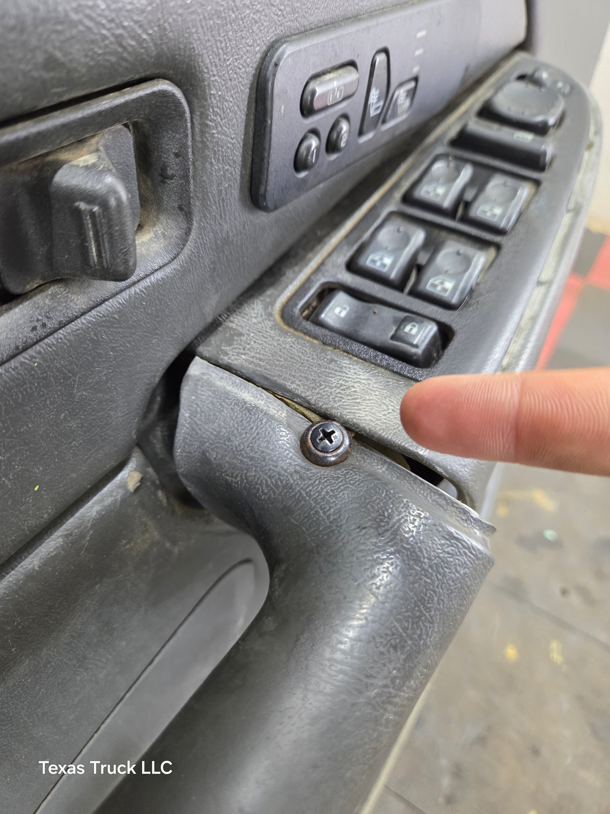 1999-2006 Chevrolet Silverado / GMC Sierra 1500 2500 3500 HD Front Driver Side Door LH - Fine Silver Birch Metallic