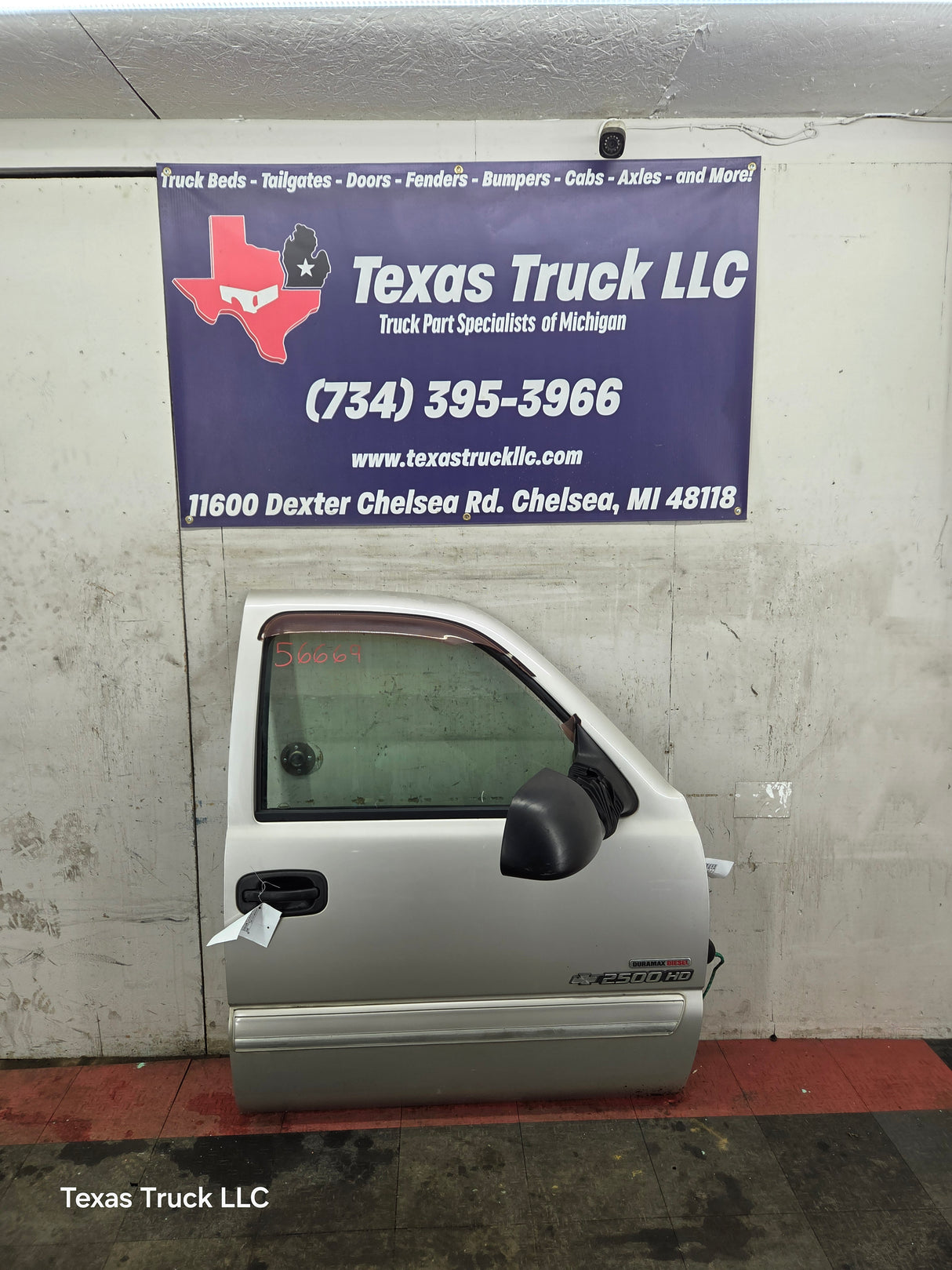 1999-2006 Chevrolet Silverado / GMC Sierra 1500 2500 3500 HD Front Passenger side Door RH - Fine Silver Birch Metallic