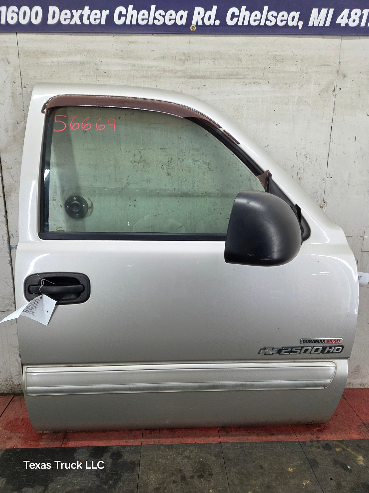 1999-2006 Chevrolet Silverado / GMC Sierra 1500 2500 3500 HD Front Passenger side Door RH - Fine Silver Birch Metallic