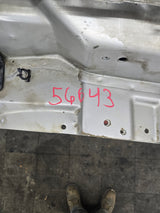 2003-2007 Chevrolet Silverado / Tahoe / Suburban 1500 2500 3500 HD LH Driver Side "Cateye" Front Fender - Fine Silver Birch Metallic