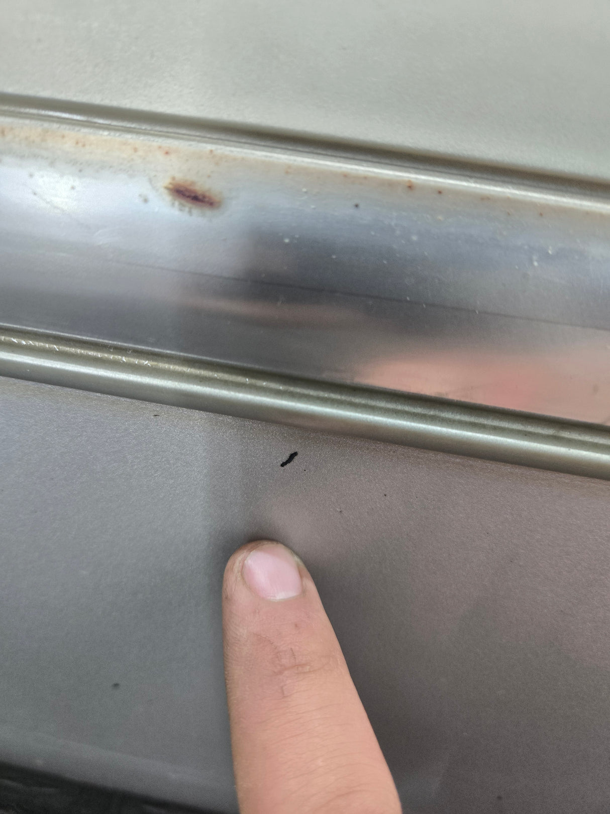 1999-2007 Chevrolet Silverado / GMC Sierra 1500 2500 3500 HD Rear Driver side LH Crew Cab rear door - Fine Silver Birch Metallic