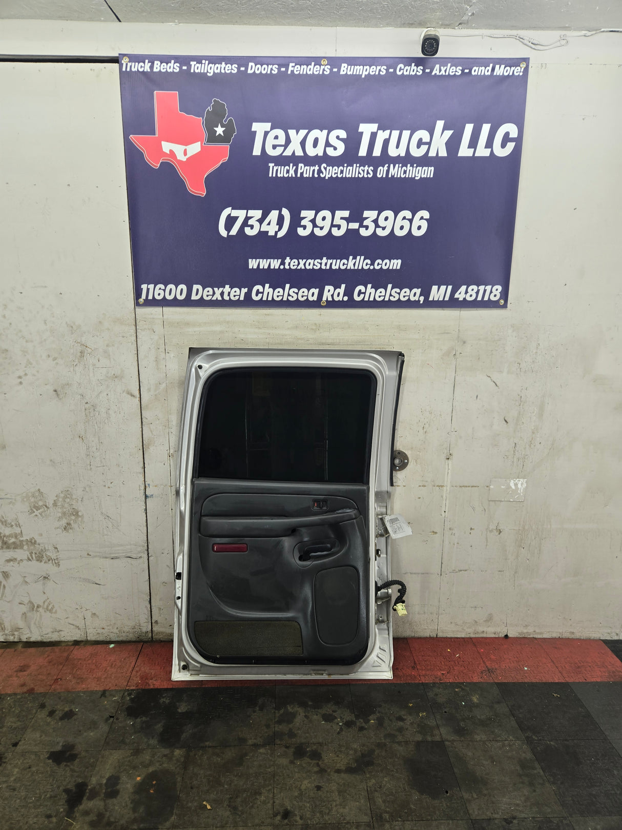 1999-2007 Chevrolet Silverado / GMC Sierra 1500 2500 3500 HD Rear Driver side LH Crew Cab rear door - Fine Silver Birch Metallic