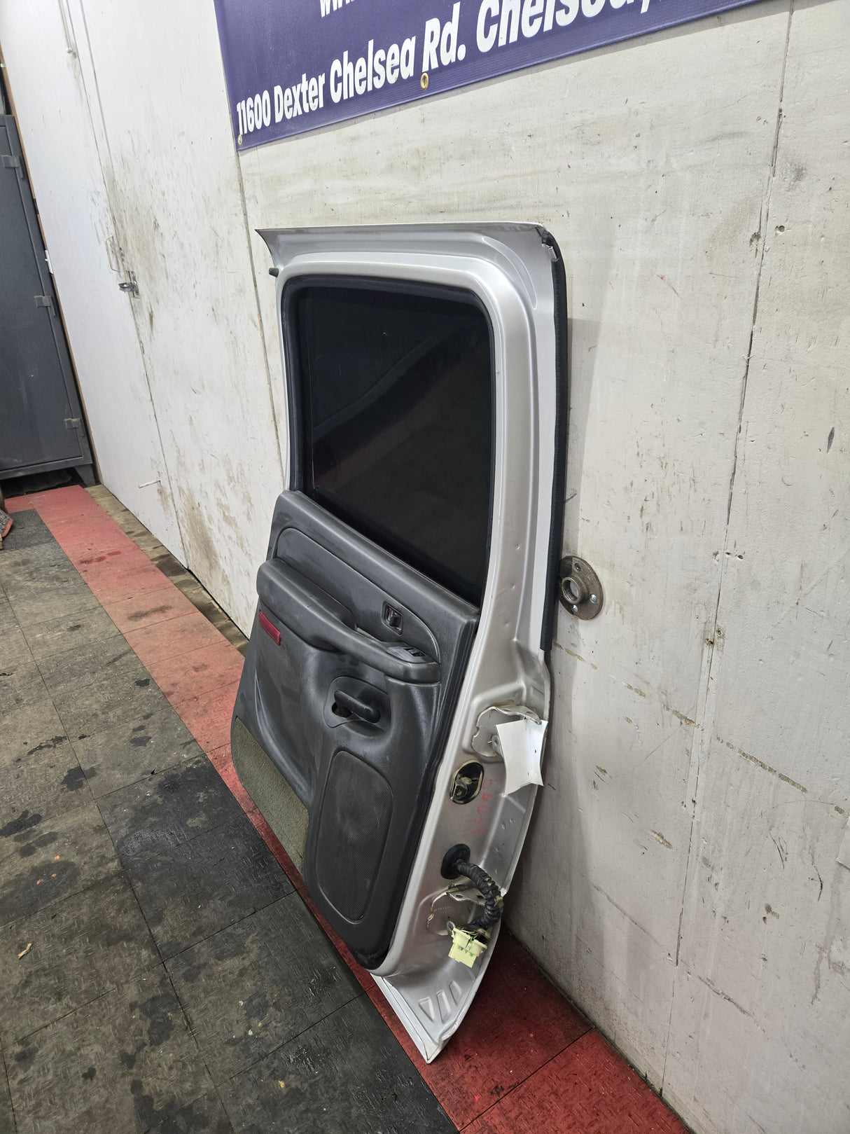 1999-2007 Chevrolet Silverado / GMC Sierra 1500 2500 3500 HD Rear Driver side LH Crew Cab rear door - Fine Silver Birch Metallic