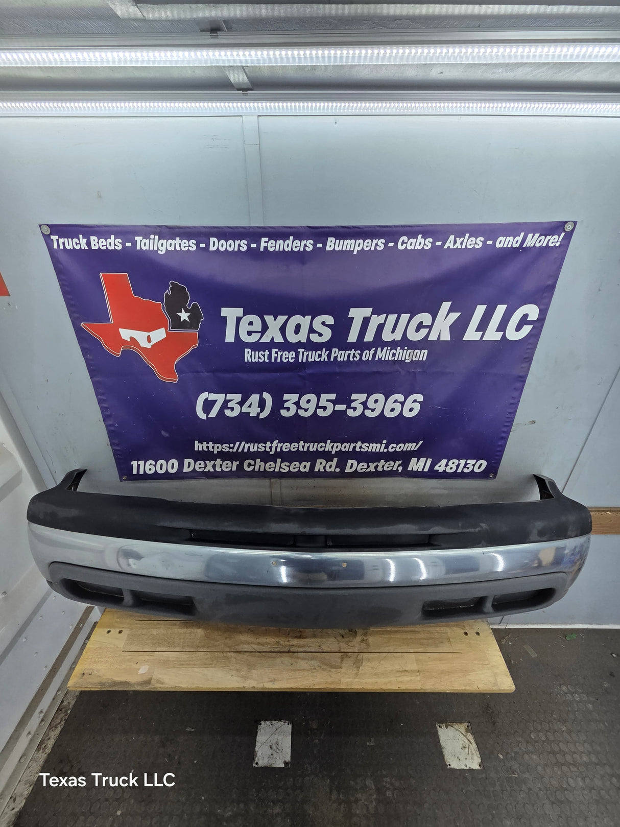 1999-2002 Chevrolet Silverado 1500 Front Bumper - Chrome