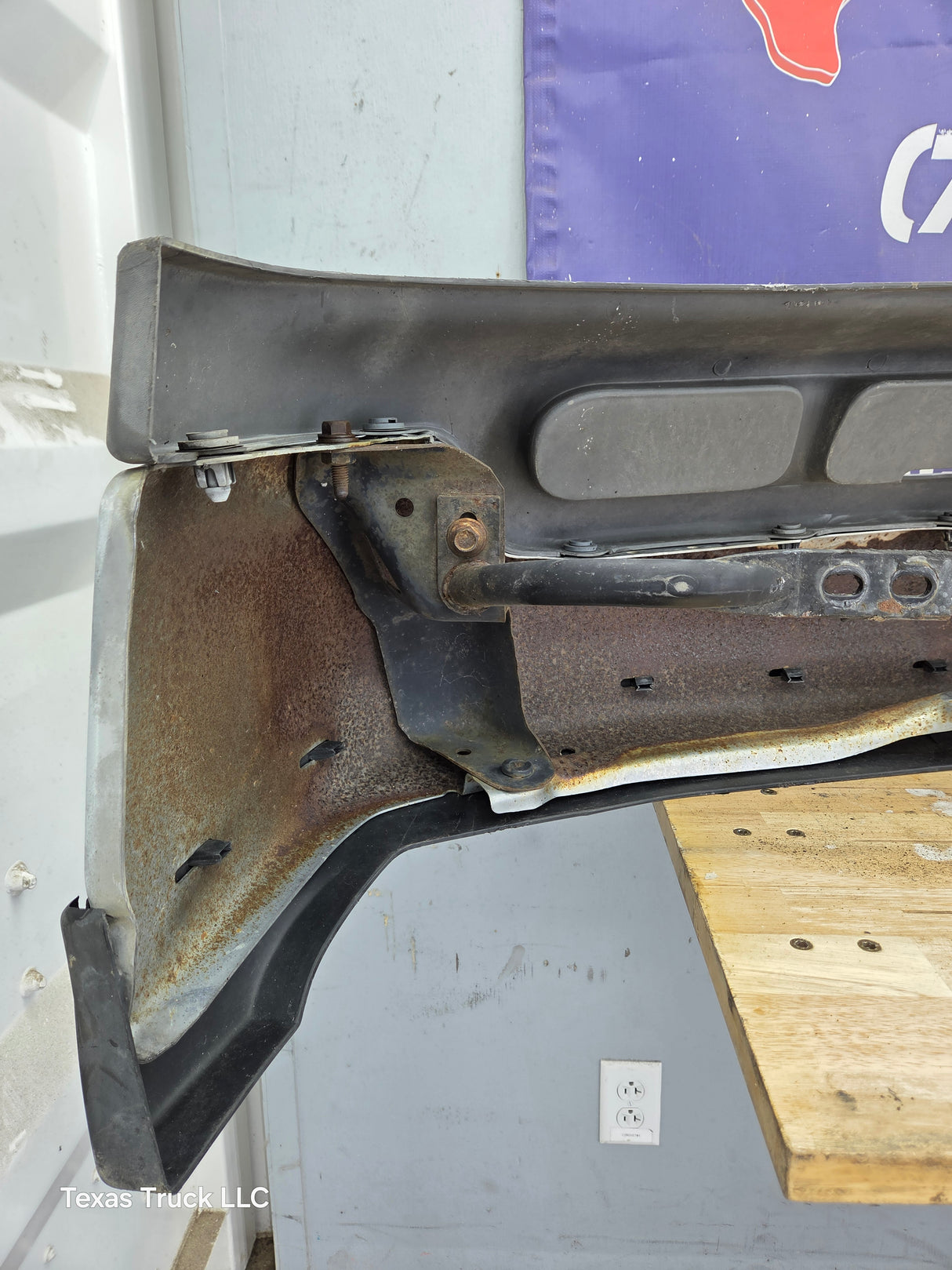 1999-2002 Chevrolet Silverado 1500 Front Bumper - Chrome