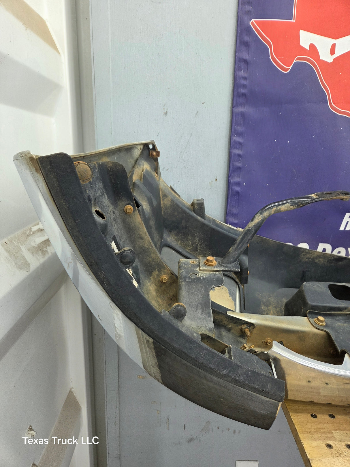 2007-2010 Chevrolet Silverado 2500 3500 HD Front Bumper