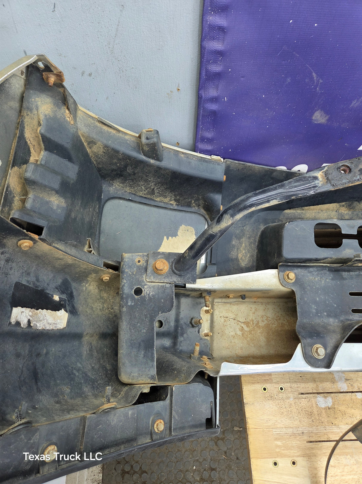 2007-2010 Chevrolet Silverado 2500 3500 HD Front Bumper