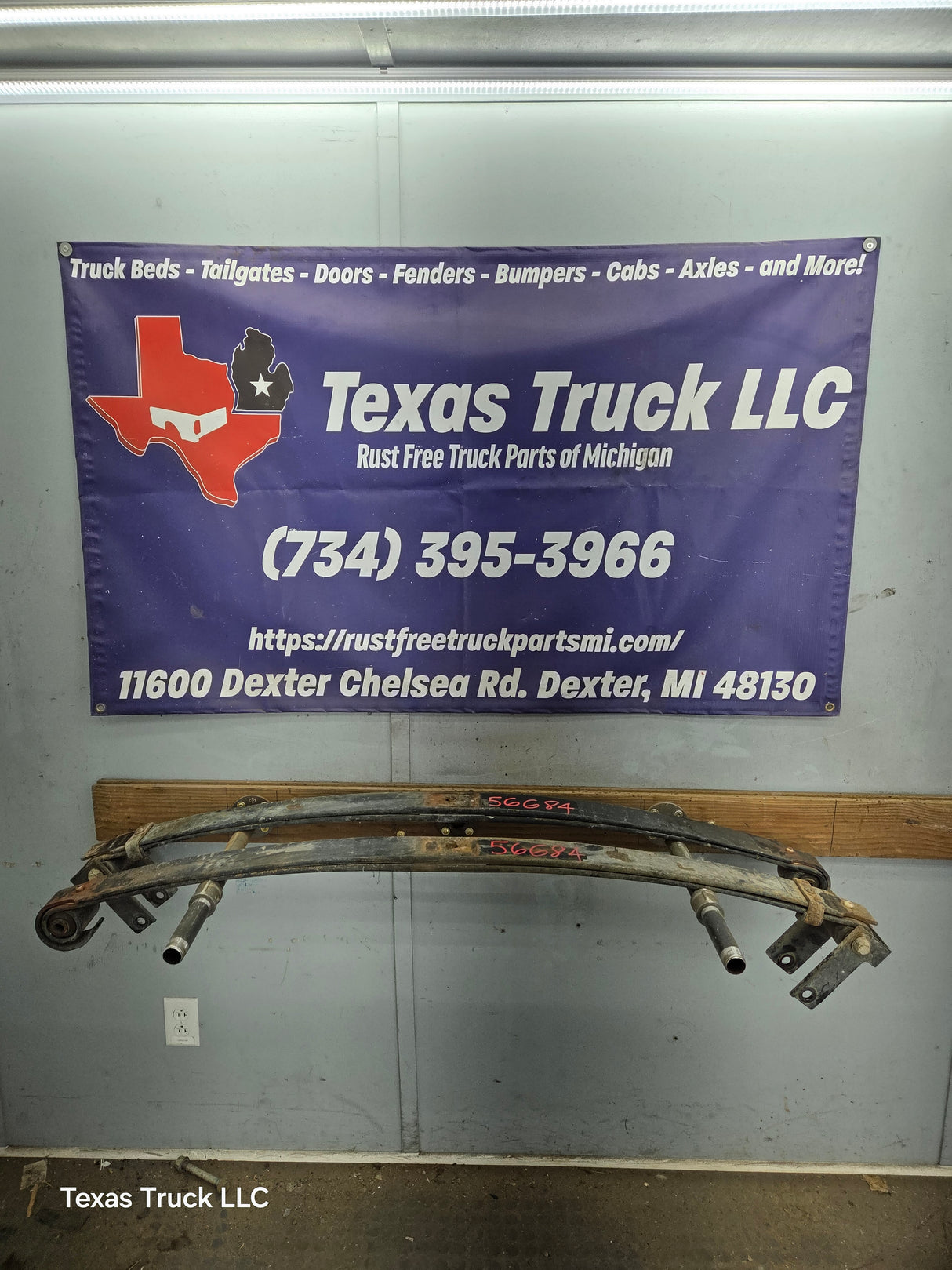 1999-2004 Ford F250 F350 Super Duty Excursion Front Leaf Springs - Pair