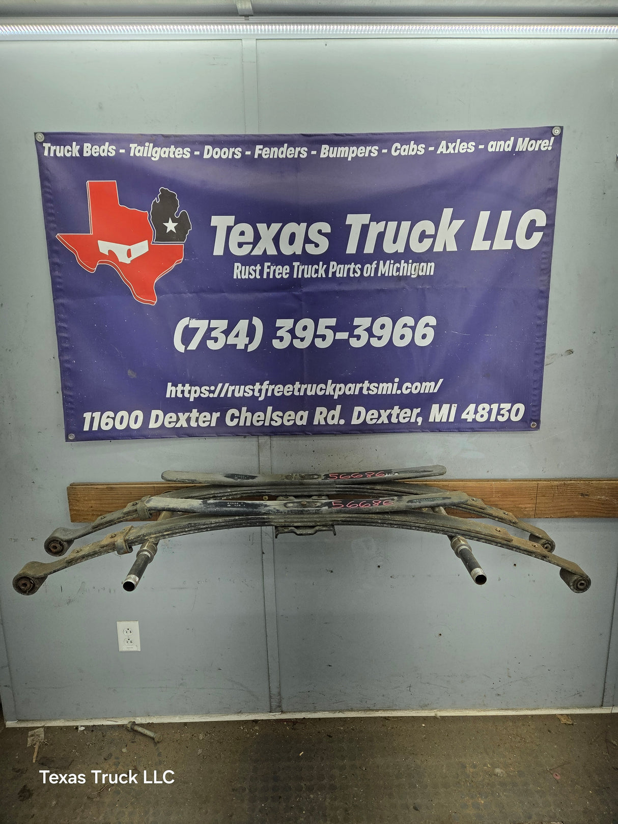 2002-2008 Dodge Ram 1500 Rear Leaf Springs 52113120 AE - Pair