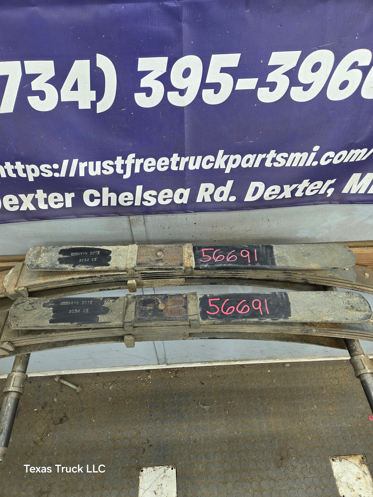 1999-2007 Ford F250 F350 Super Duty Rear Leaf Springs - Pair