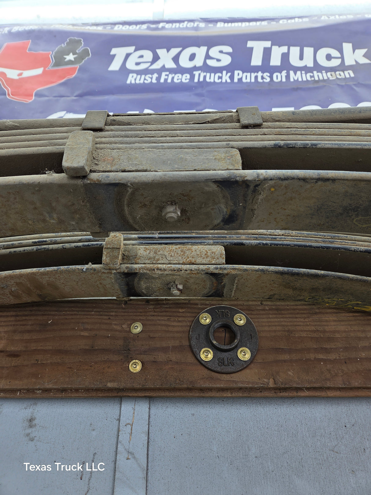 1999-2007 Ford F250 F350 Super Duty Rear Leaf Springs - Pair