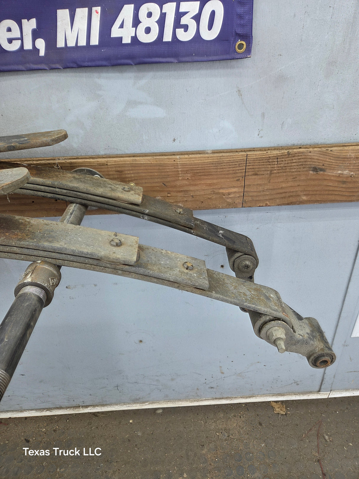 2002-2008 Dodge Ram 1500 Rear Leaf Springs 52113141 AD - Pair