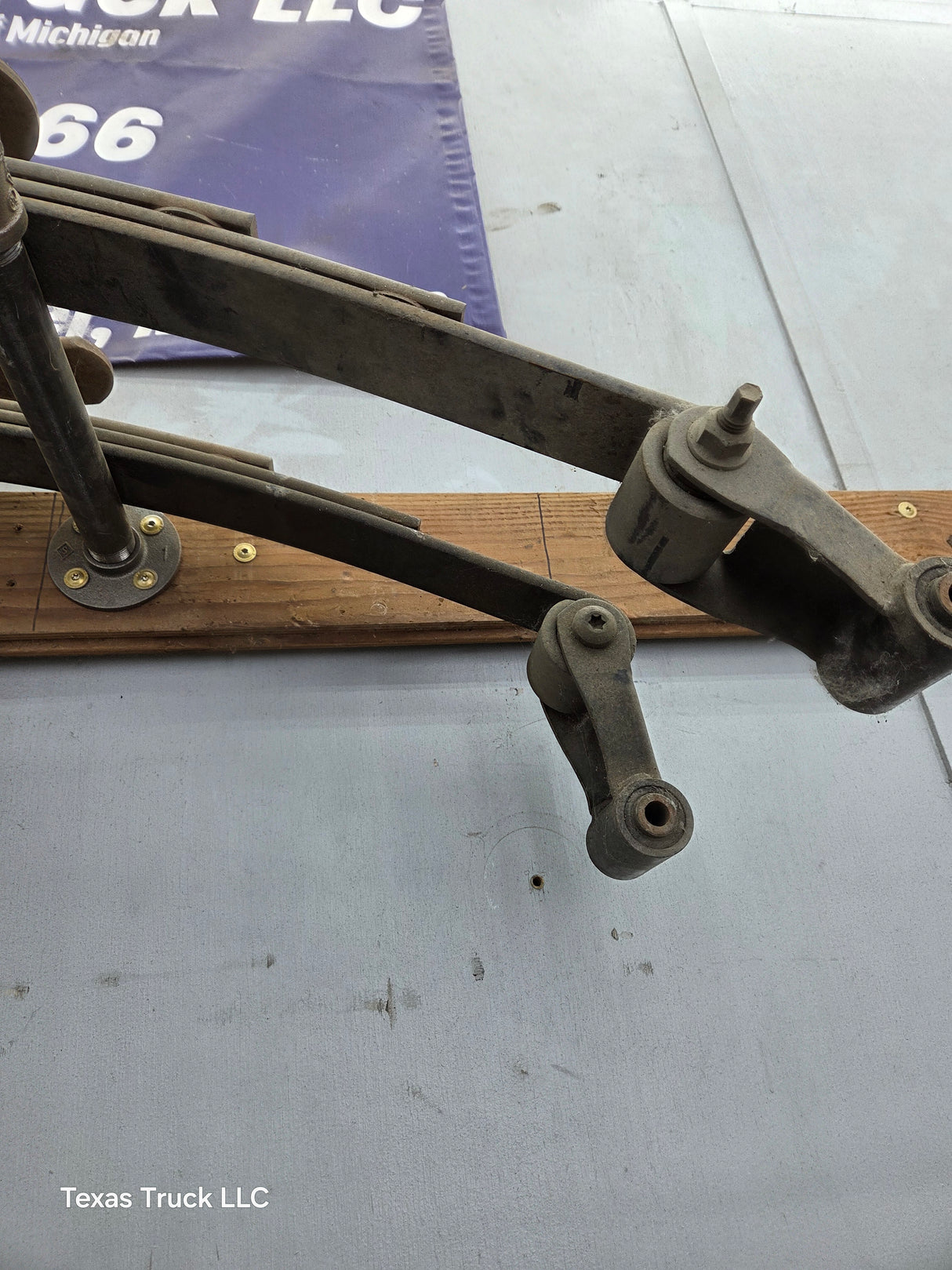 2002-2008 Dodge Ram 1500 Rear Leaf Springs 52113141 AD - Pair