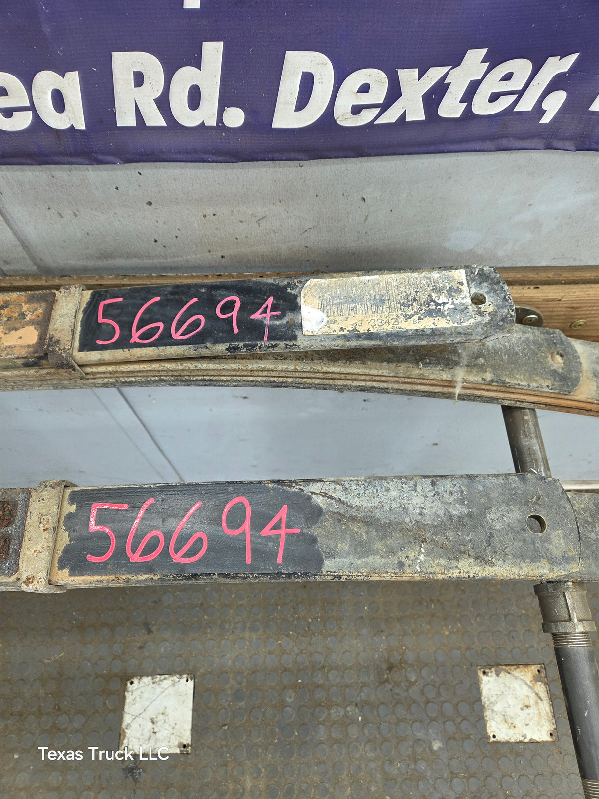 1999-2007 Ford F250 F350 Super Duty Rear Leaf Springs - Pair