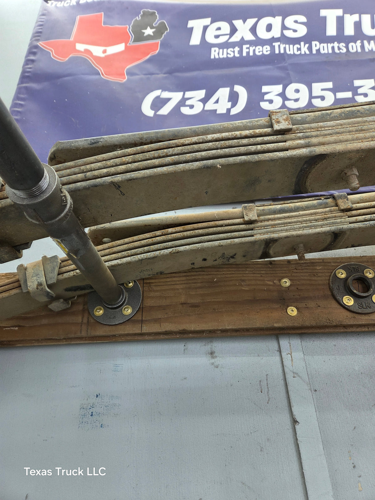 1999-2007 Ford F250 F350 Super Duty Rear Leaf Springs - Pair