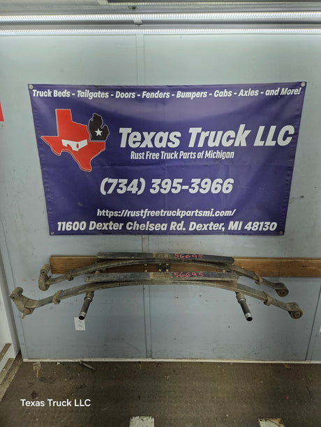 1999-2006 Chevrolet Silverado / GMC Sierra 1500 Rear Leaf Spring - Pair 15765129