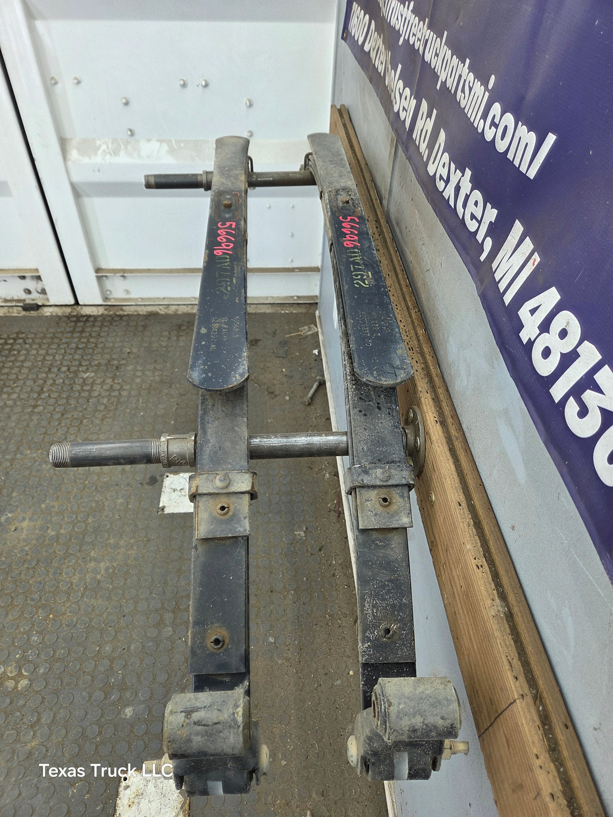 1994-2001 2nd Gen Dodge Ram 1500 Rear Leaf Springs 52106297 AD - Pair