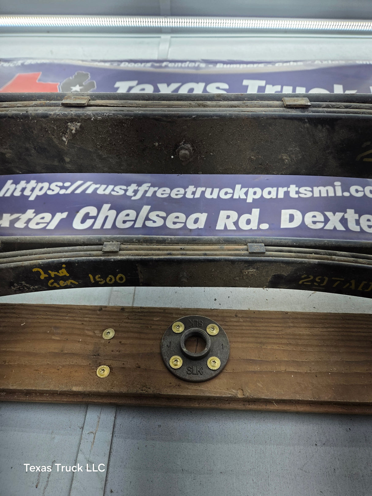 1994-2001 2nd Gen Dodge Ram 1500 Rear Leaf Springs 52106297 AD - Pair