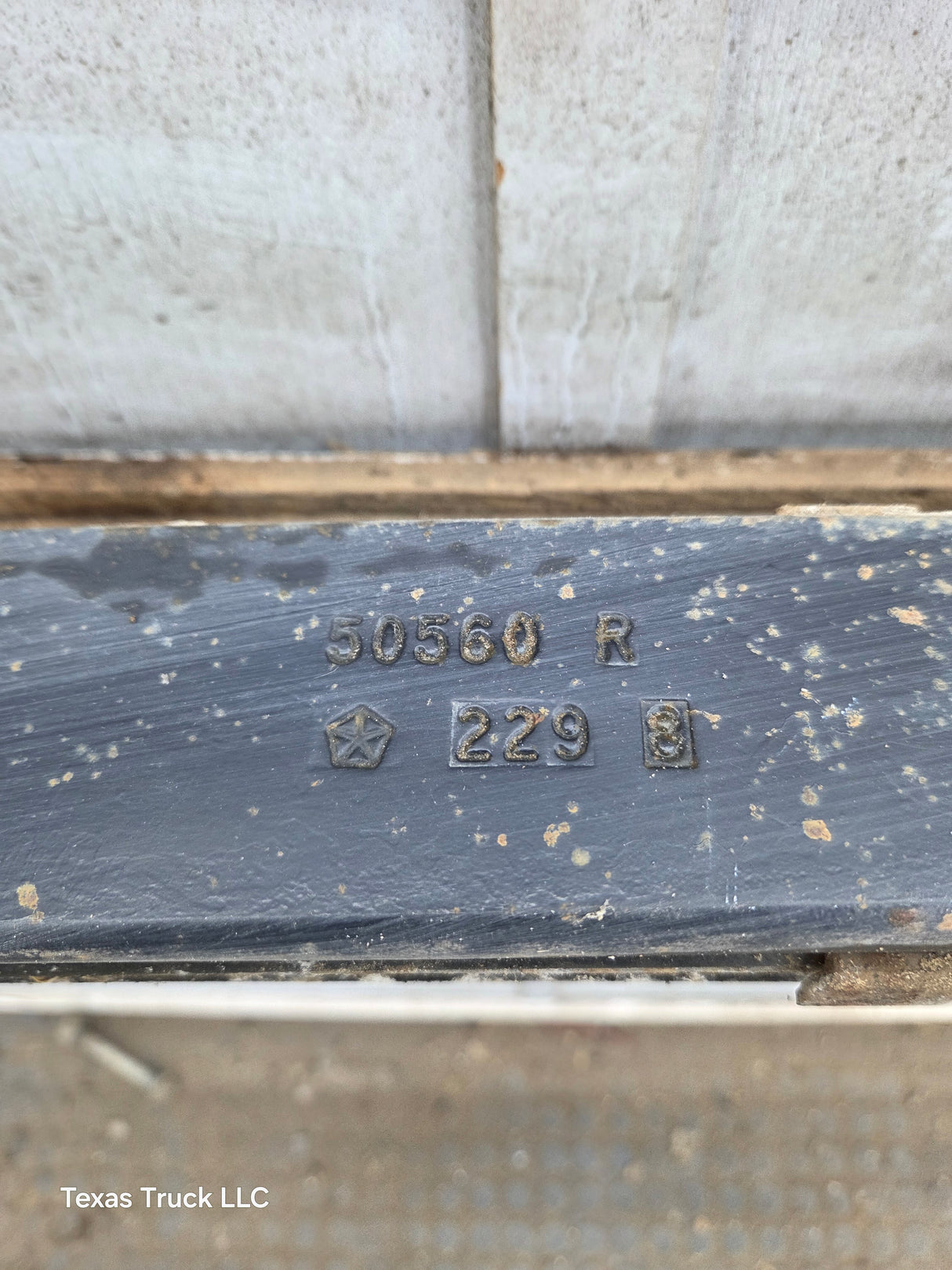 1994-2001 2nd Gen Dodge Ram 1500 Rear Leaf Springs 52106291 AD - Pair