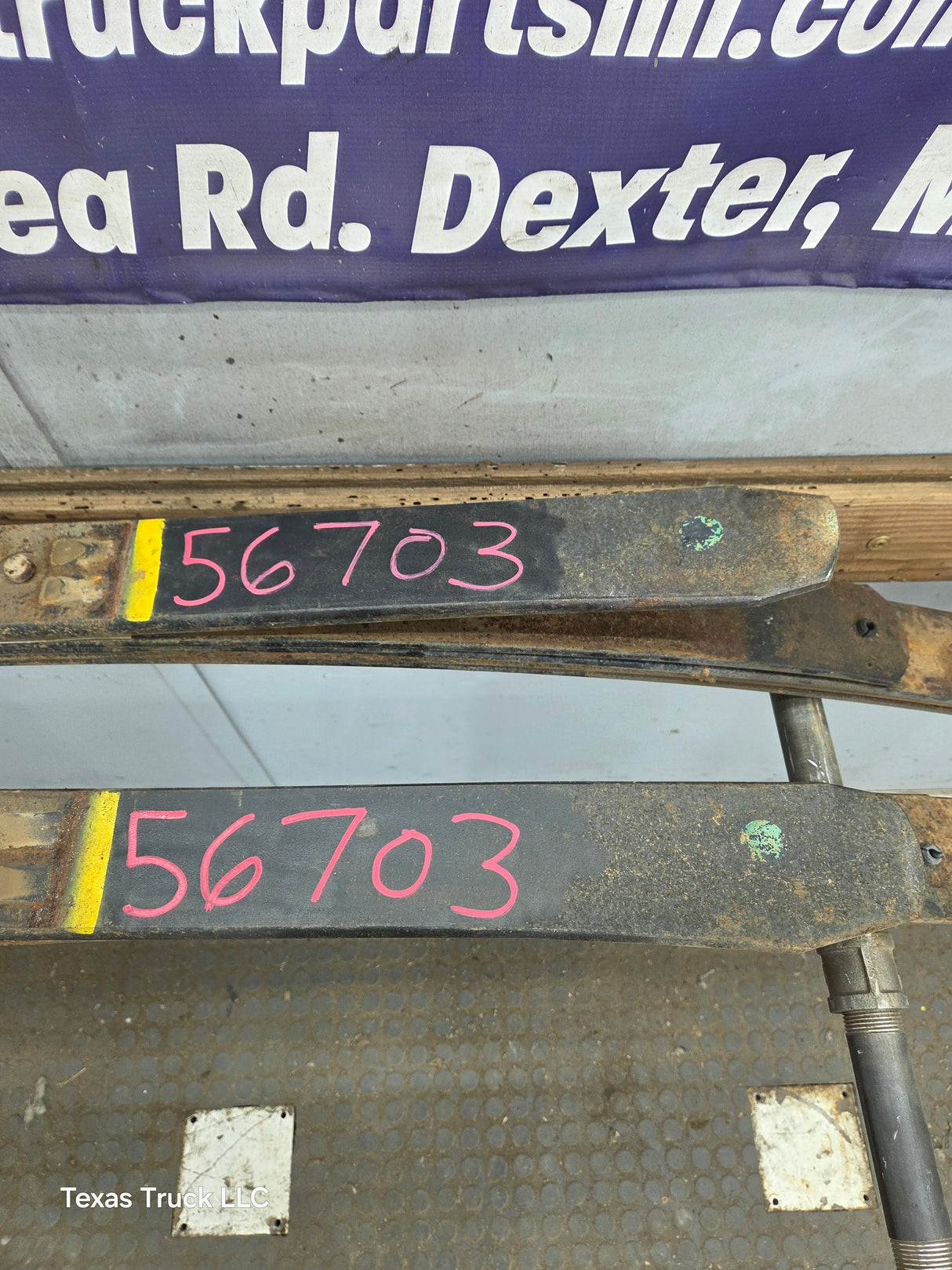 1999-2007 Ford F250 F350 Super Duty Rear Leaf Springs - Pair