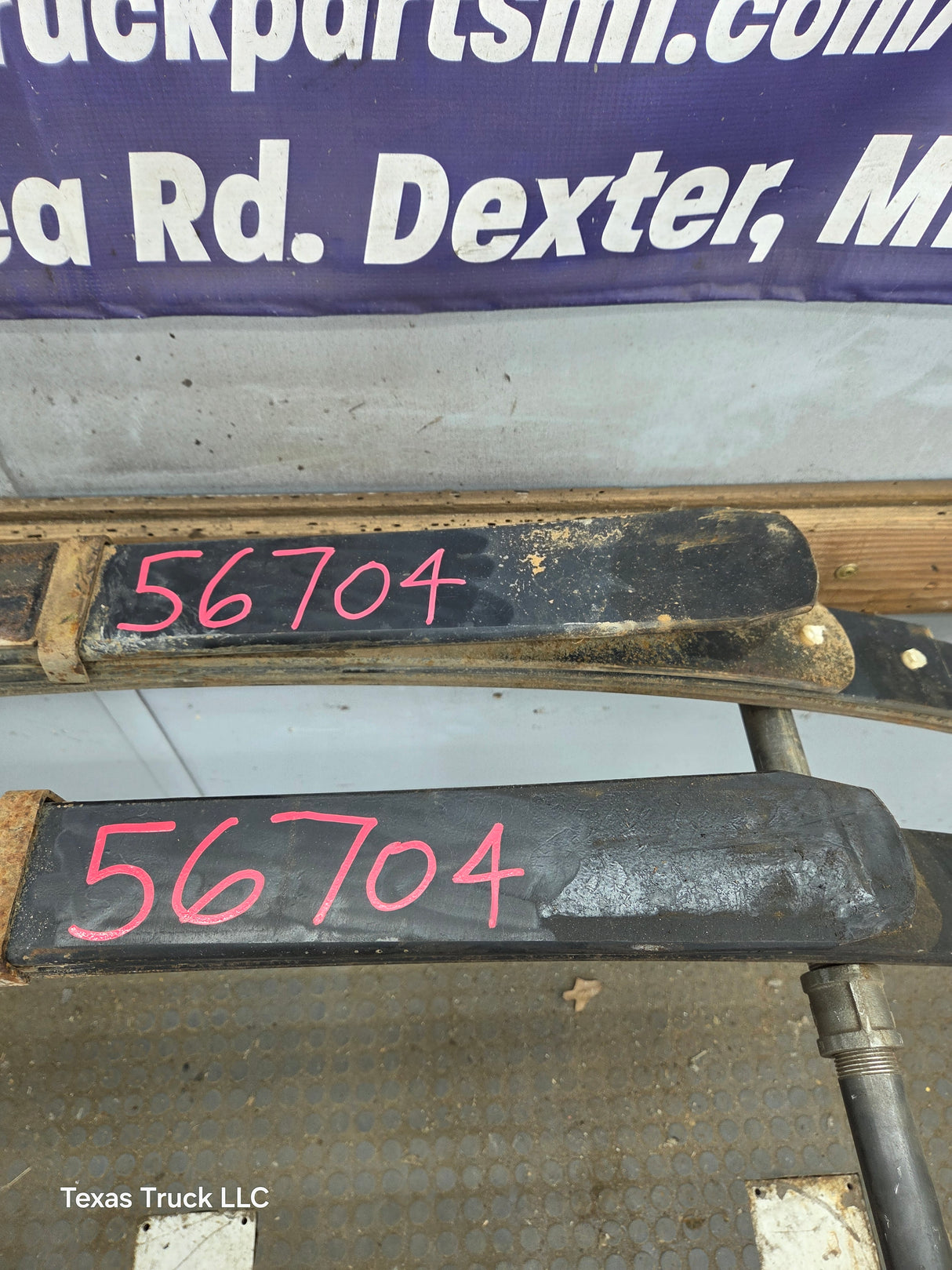 1999-2007 Ford F250 F350 Super Duty Rear Leaf Spring - Pair