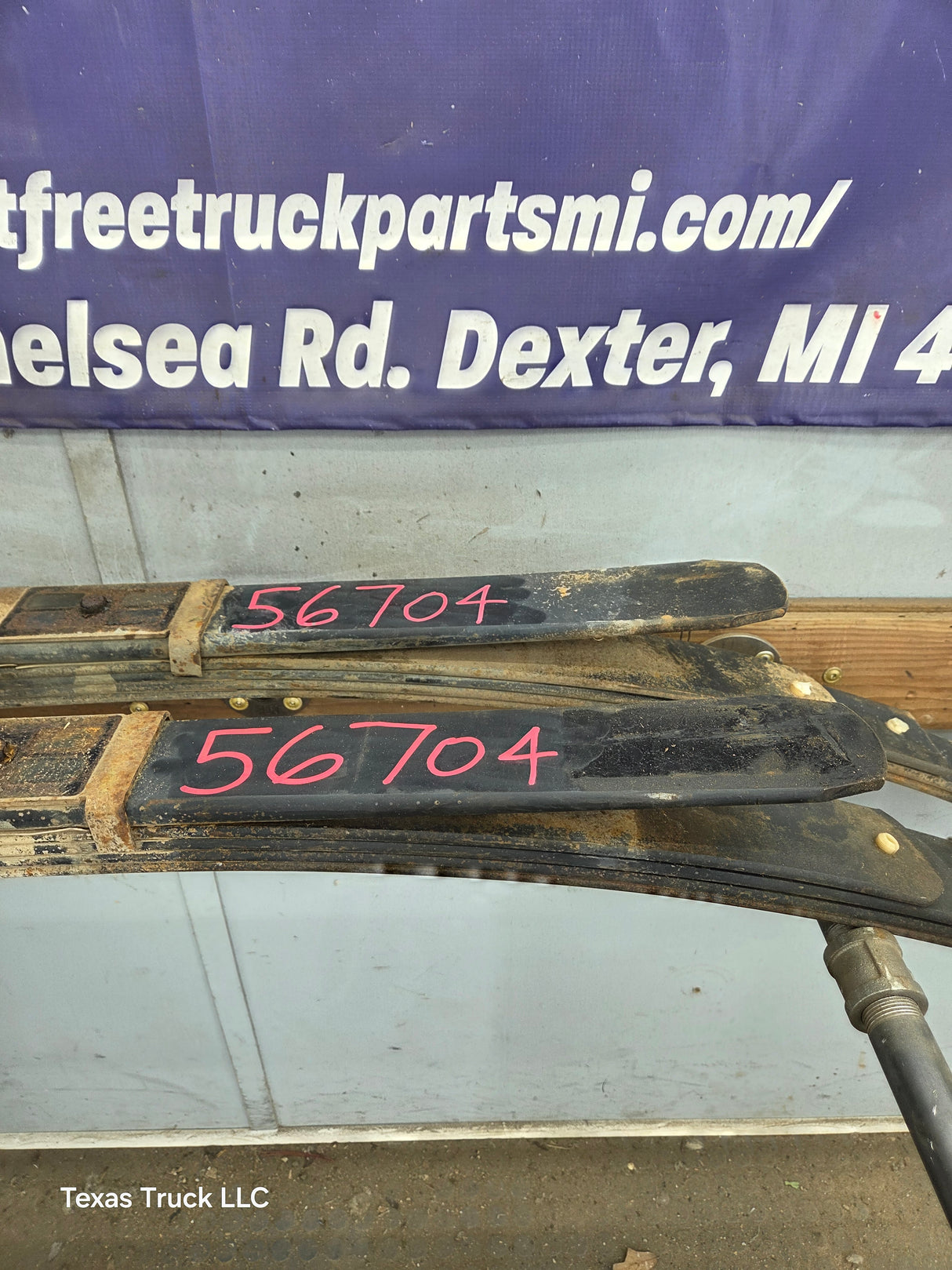 1999-2007 Ford F250 F350 Super Duty Rear Leaf Spring - Pair