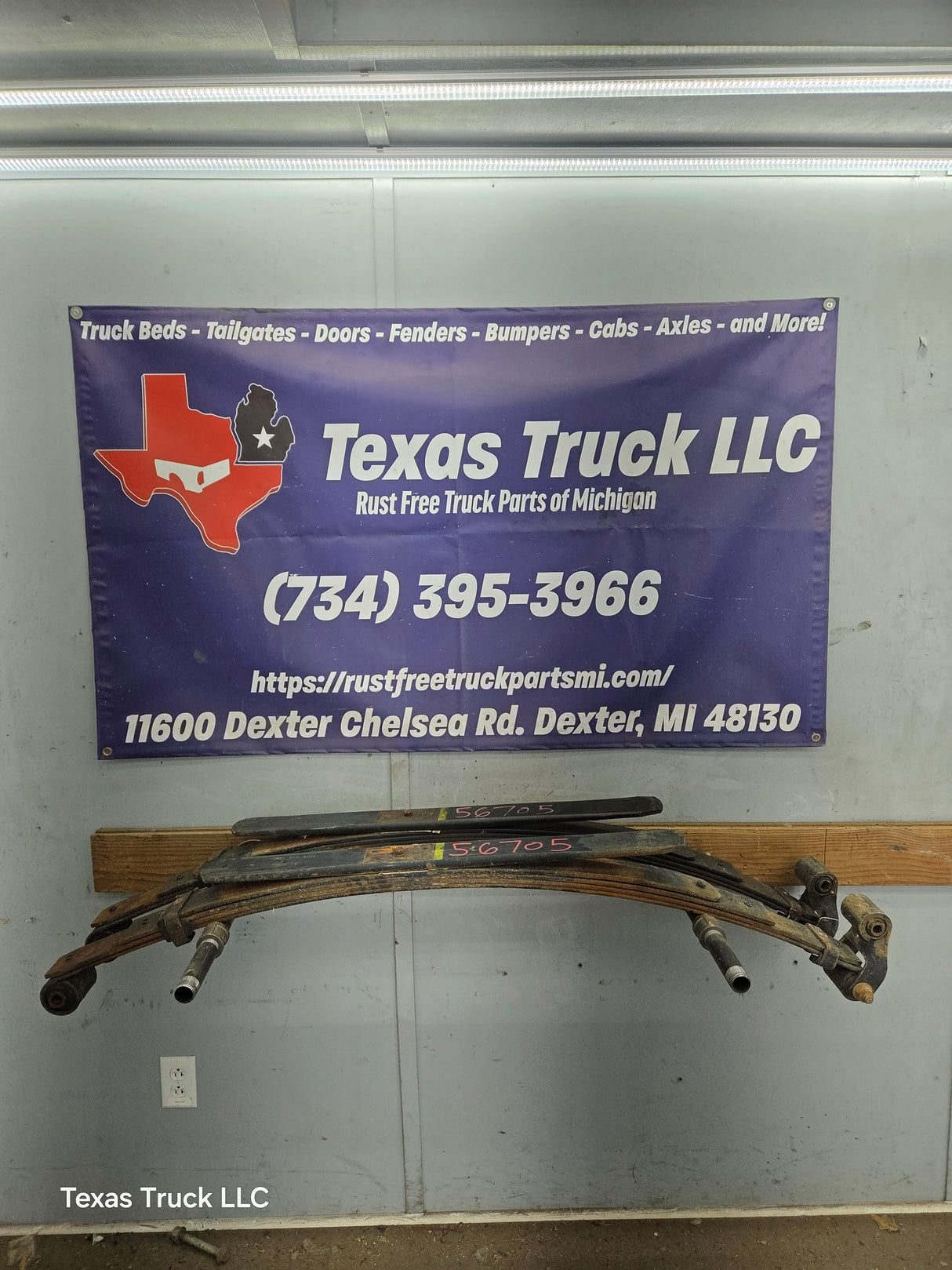 1999-2007 Ford F250 F350 Super Duty Rear Leaf Springs - Pair