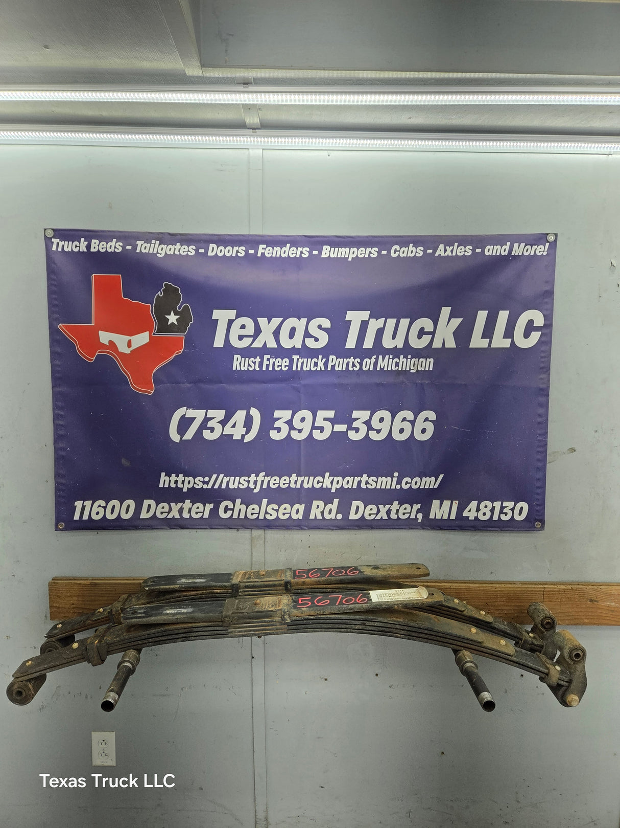 1999-2007 Ford F250 F350 Super Duty Rear Leaf Spring - Pair