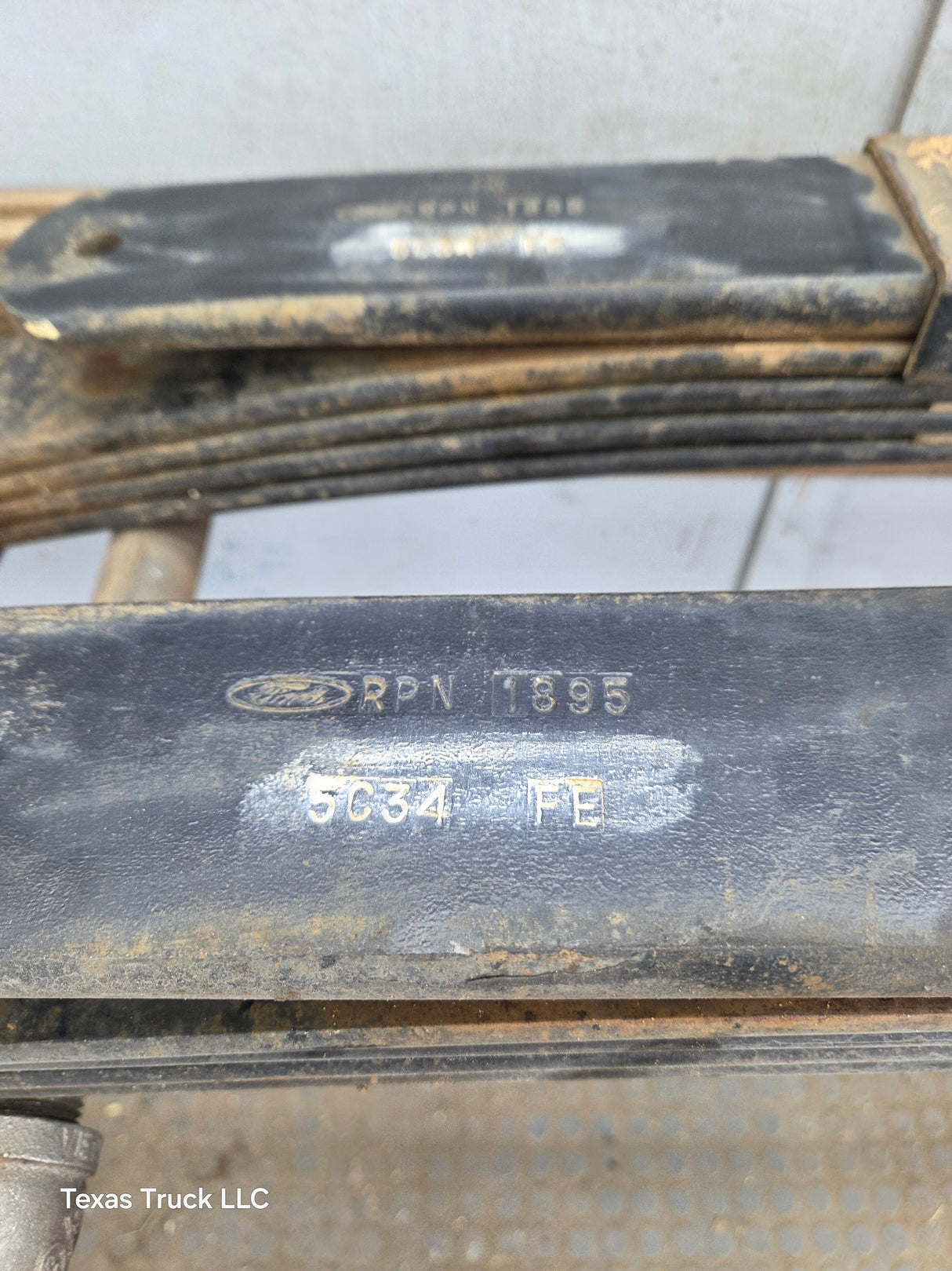 1999-2007 Ford F250 F350 Super Duty Rear Leaf Spring - Pair