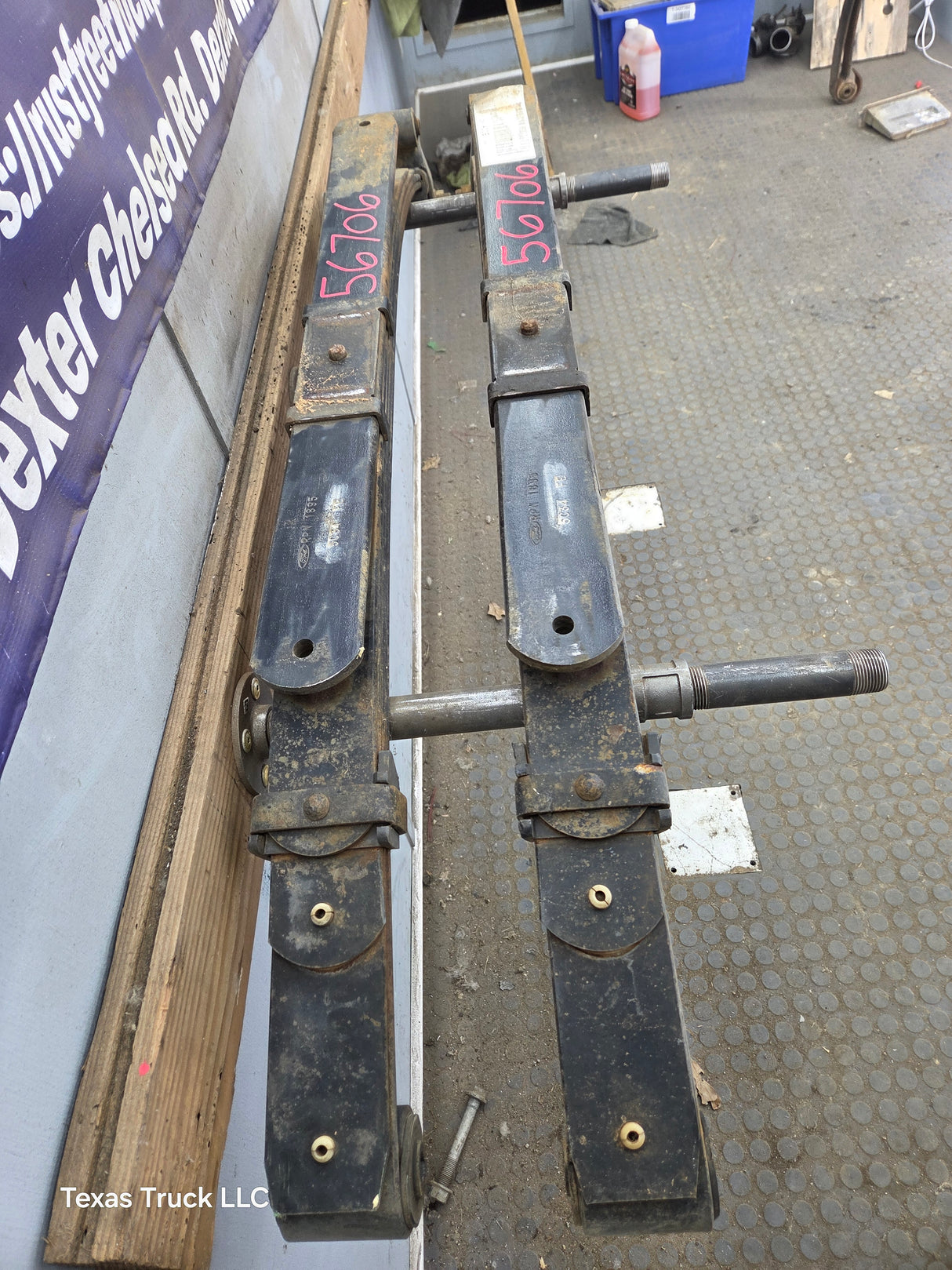 1999-2007 Ford F250 F350 Super Duty Rear Leaf Spring - Pair