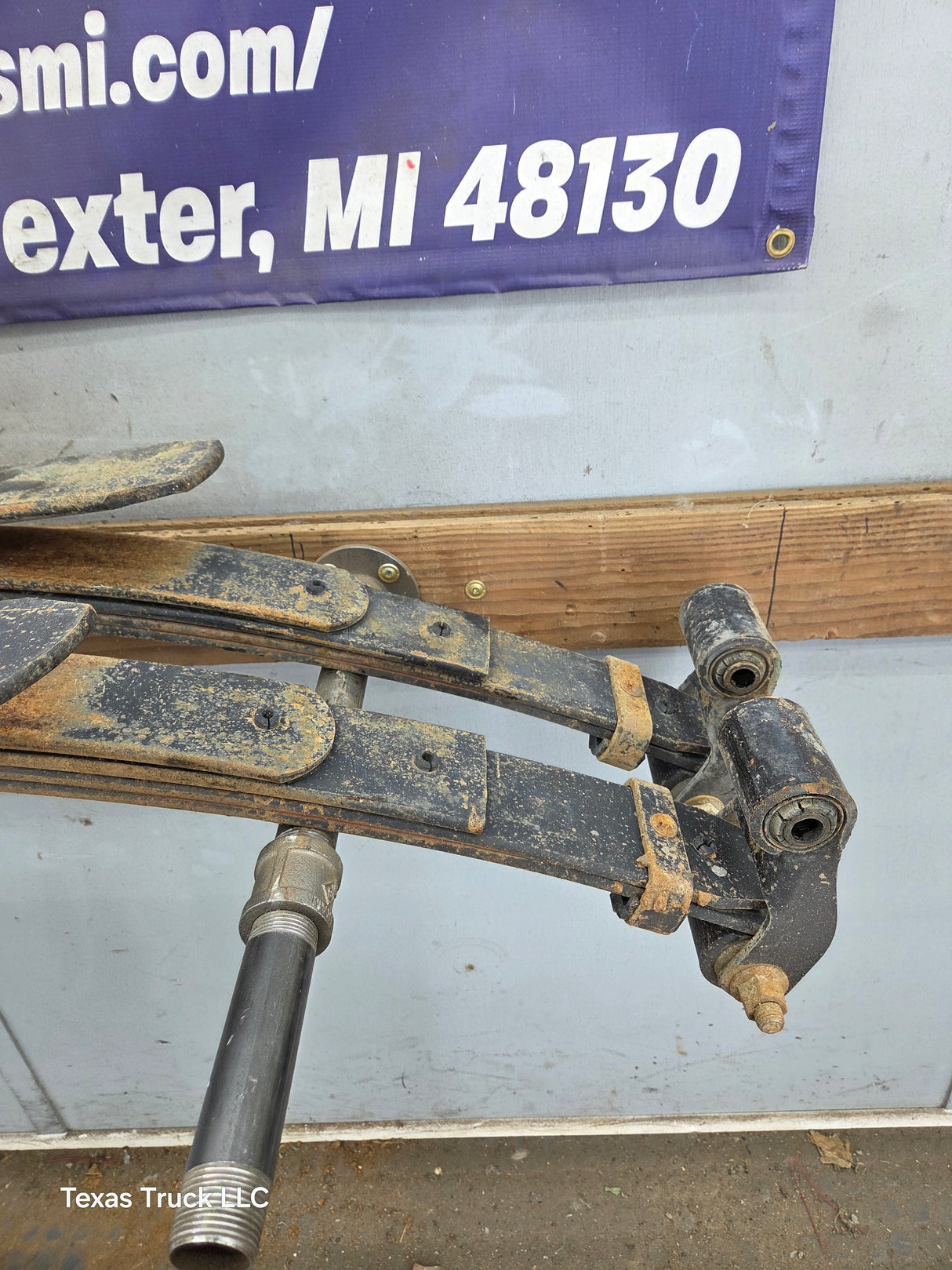1999-2007 Ford F250 F350 Super Duty Rear Leaf Spring - Pair