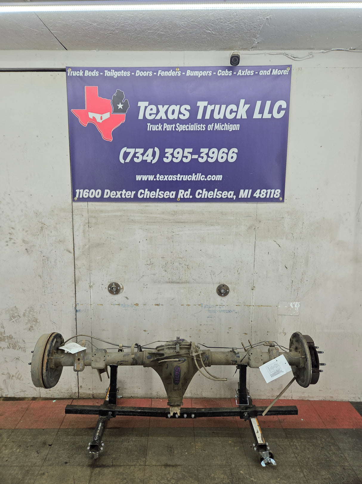 2009-2013 Chevrolet Silverado GMC Sierra 1500 Rear Axle GU5 3.23 Gear Ratio