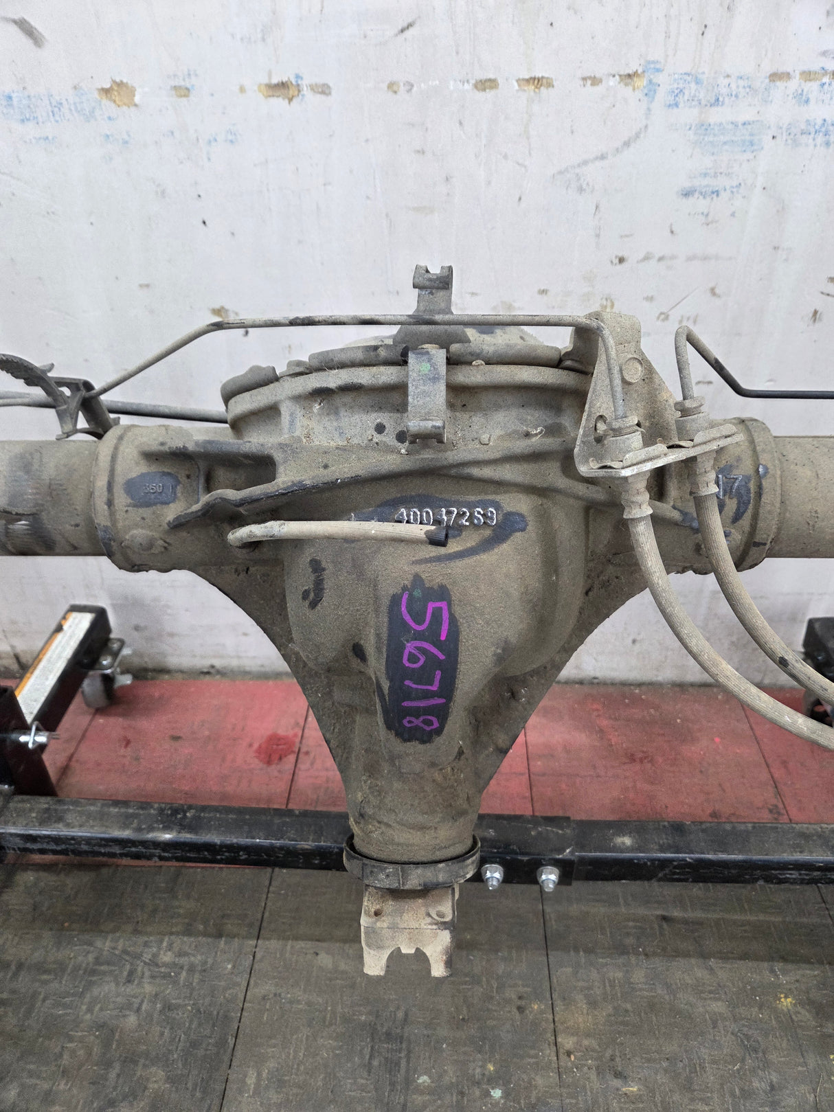 2009-2013 Chevrolet Silverado GMC Sierra 1500 Rear Axle GU5 3.23 Gear Ratio