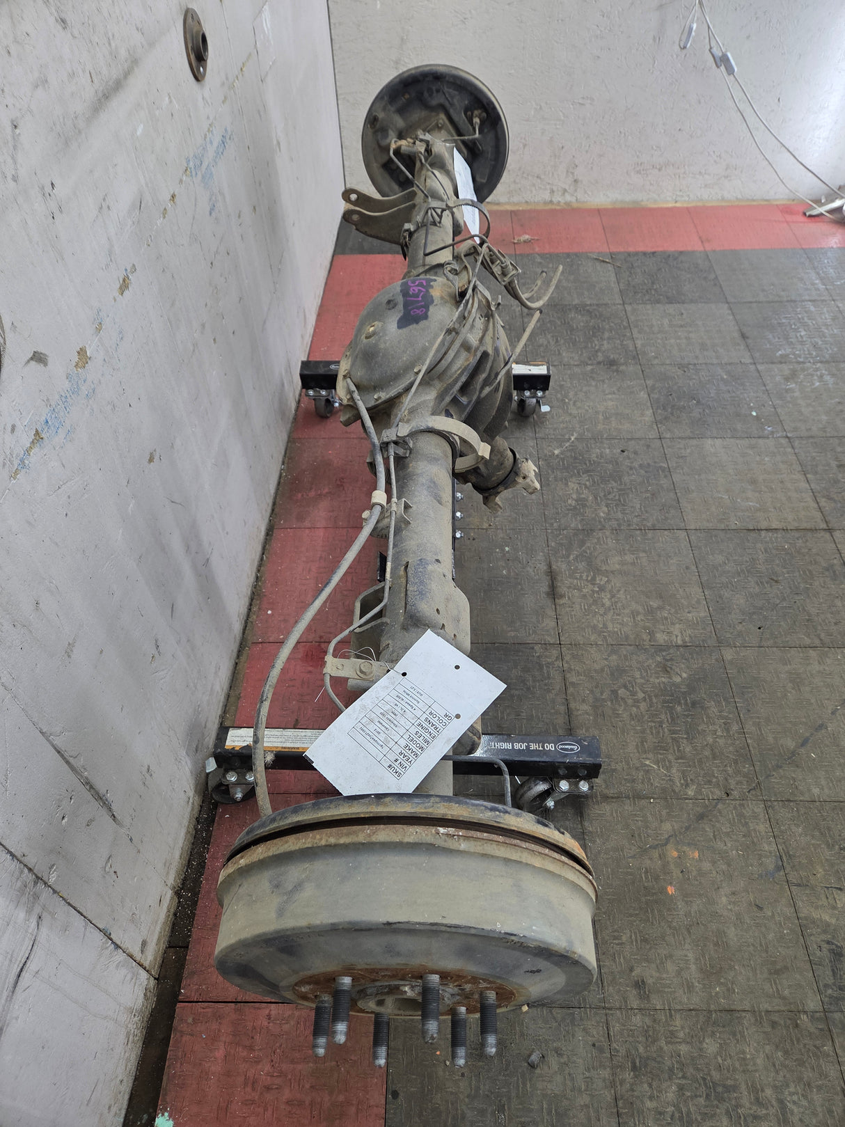 2009-2013 Chevrolet Silverado GMC Sierra 1500 Rear Axle GU5 3.23 Gear Ratio