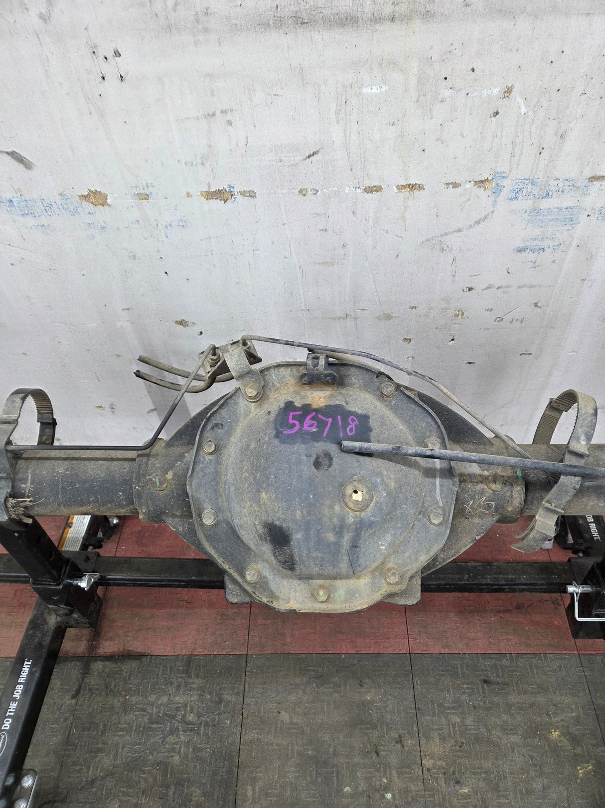 2009-2013 Chevrolet Silverado GMC Sierra 1500 Rear Axle GU5 3.23 Gear Ratio