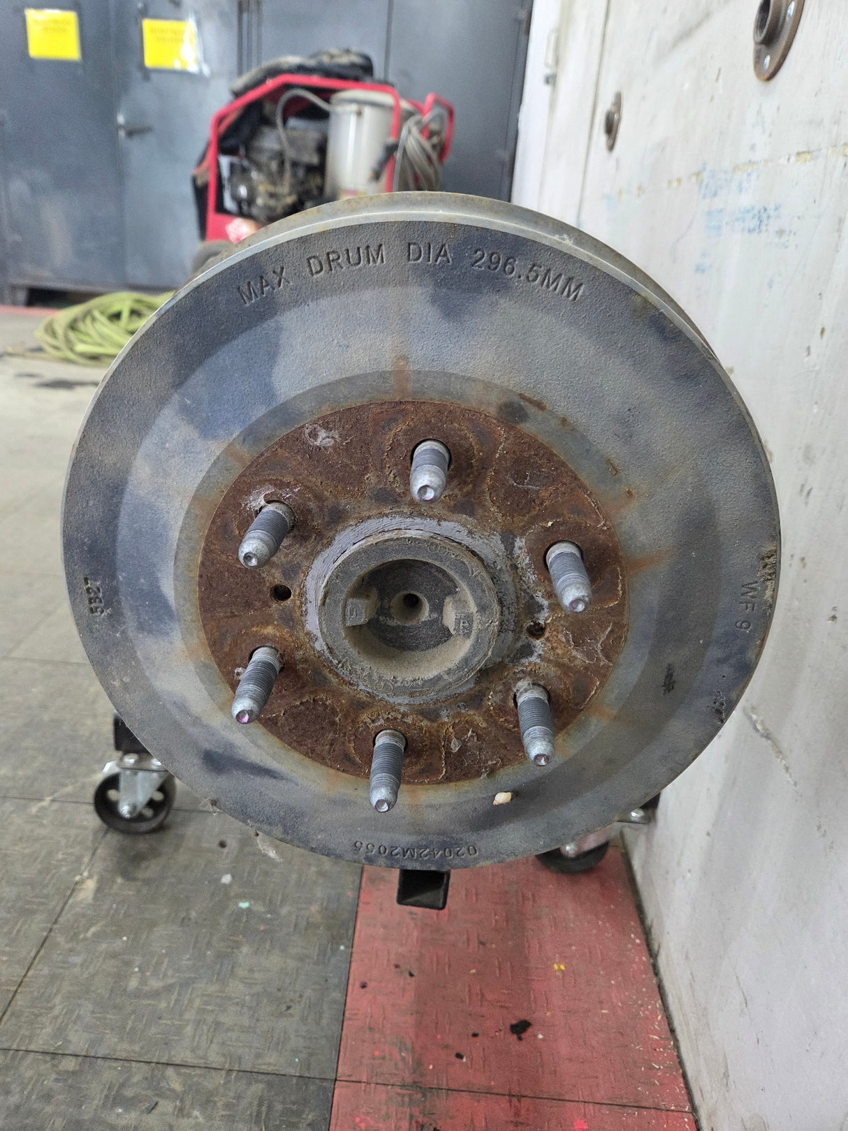 2009-2013 Chevrolet Silverado GMC Sierra 1500 Rear Axle GU5 3.23 Gear Ratio