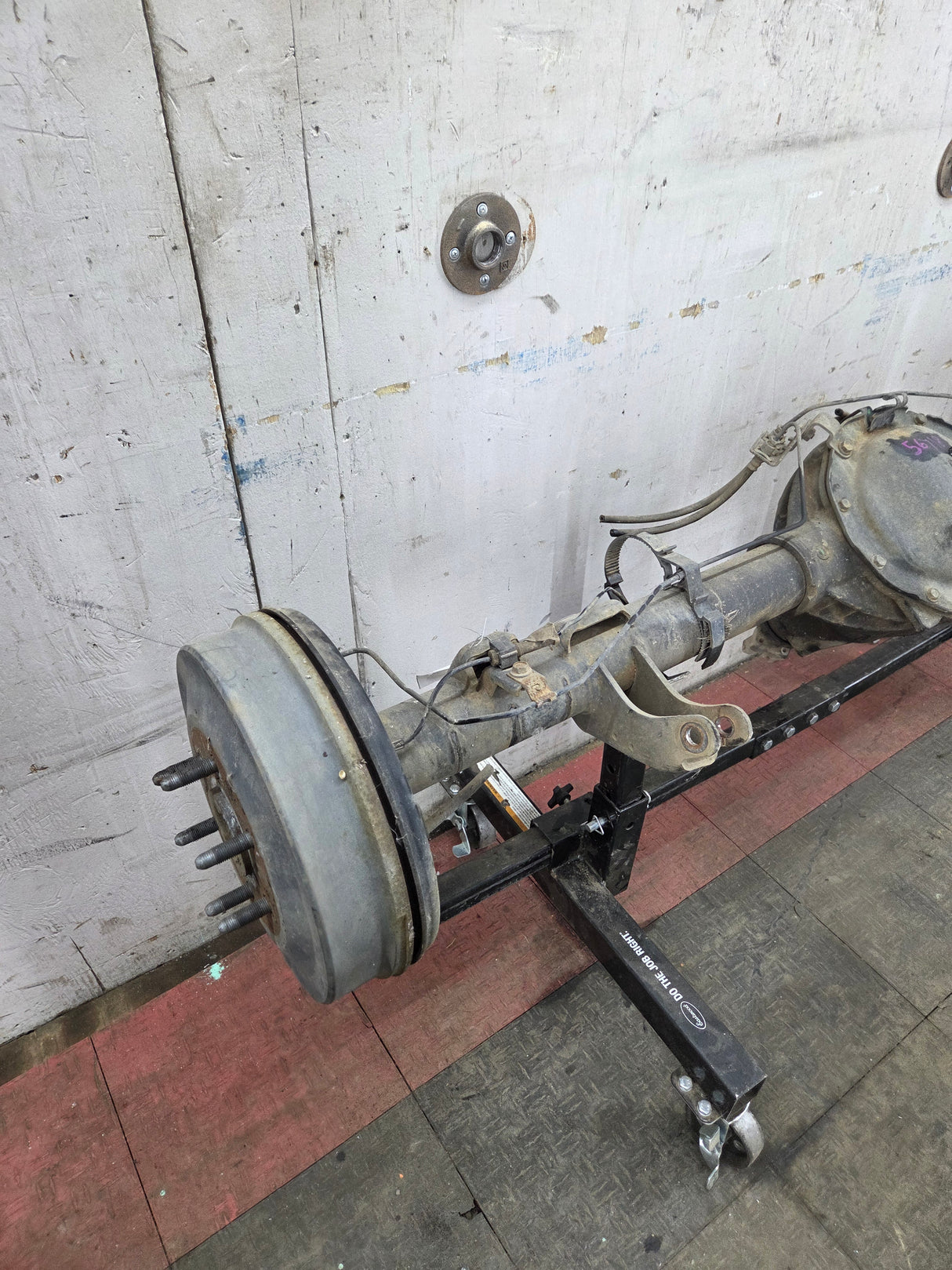 2009-2013 Chevrolet Silverado GMC Sierra 1500 Rear Axle GU5 3.23 Gear Ratio