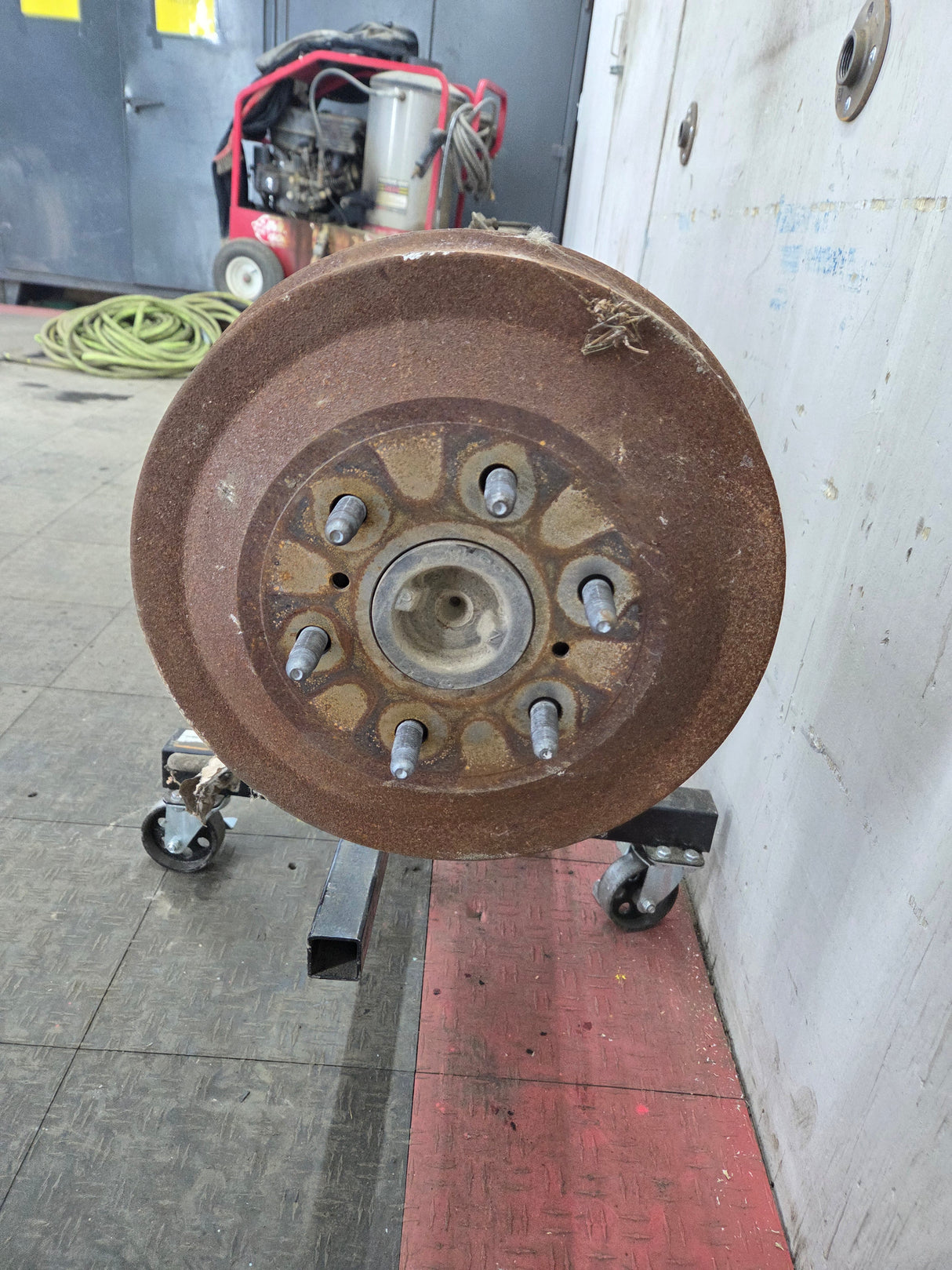 2009-2013 Chevrolet Silverado GMC Sierra 1500 Rear Axle GU5 3.23 Gear Ratio