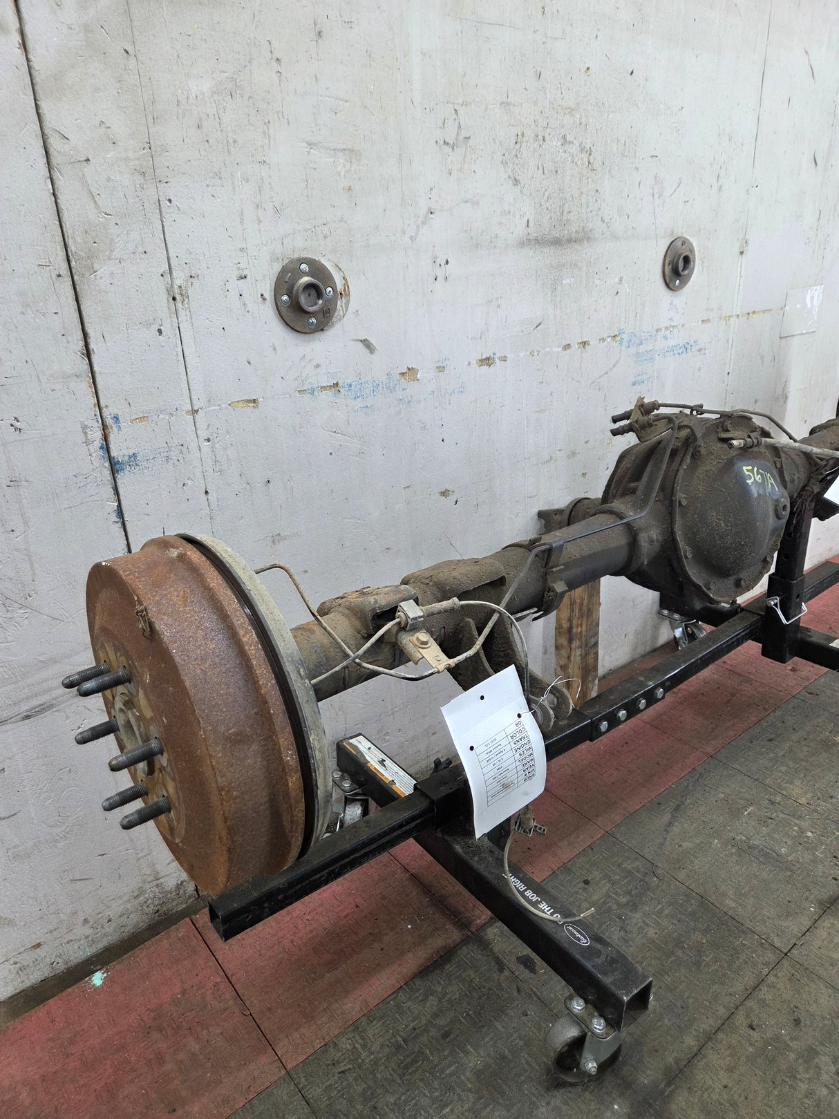 2009-2013 Chevrolet Silverado GMC Sierra 1500 Rear Axle GU5 3.23 Gear Ratio