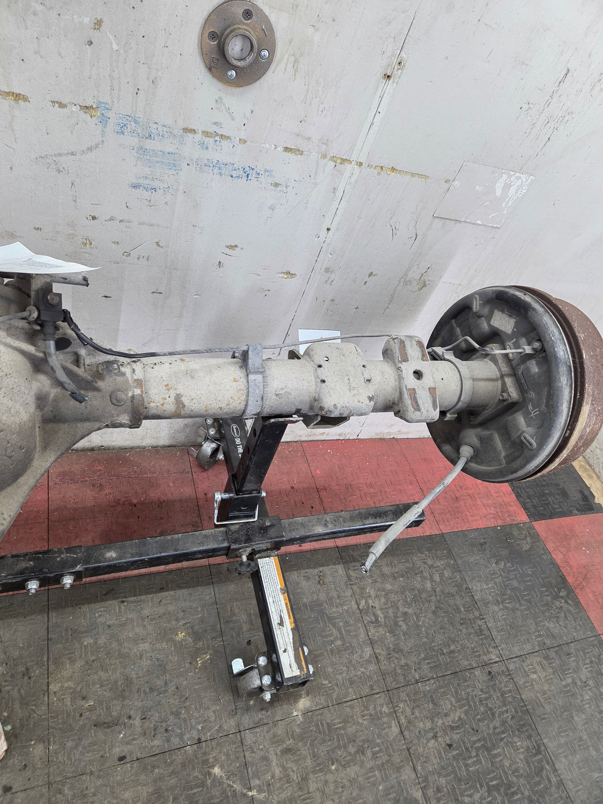 2007-2008 Chevrolet Silverado GMC Sierra 1500 Rear Axle 3.23 Gear Ratio GU5