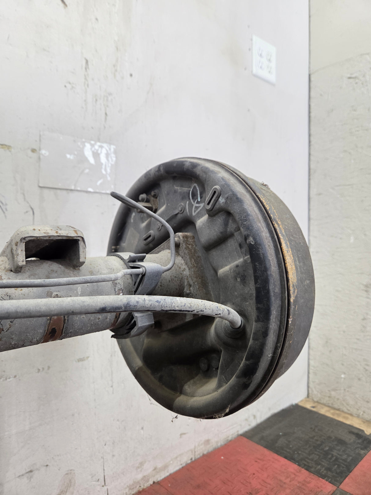 2007-2008 Chevrolet Silverado GMC Sierra 1500 Rear Axle 3.23 Gear Ratio GU5