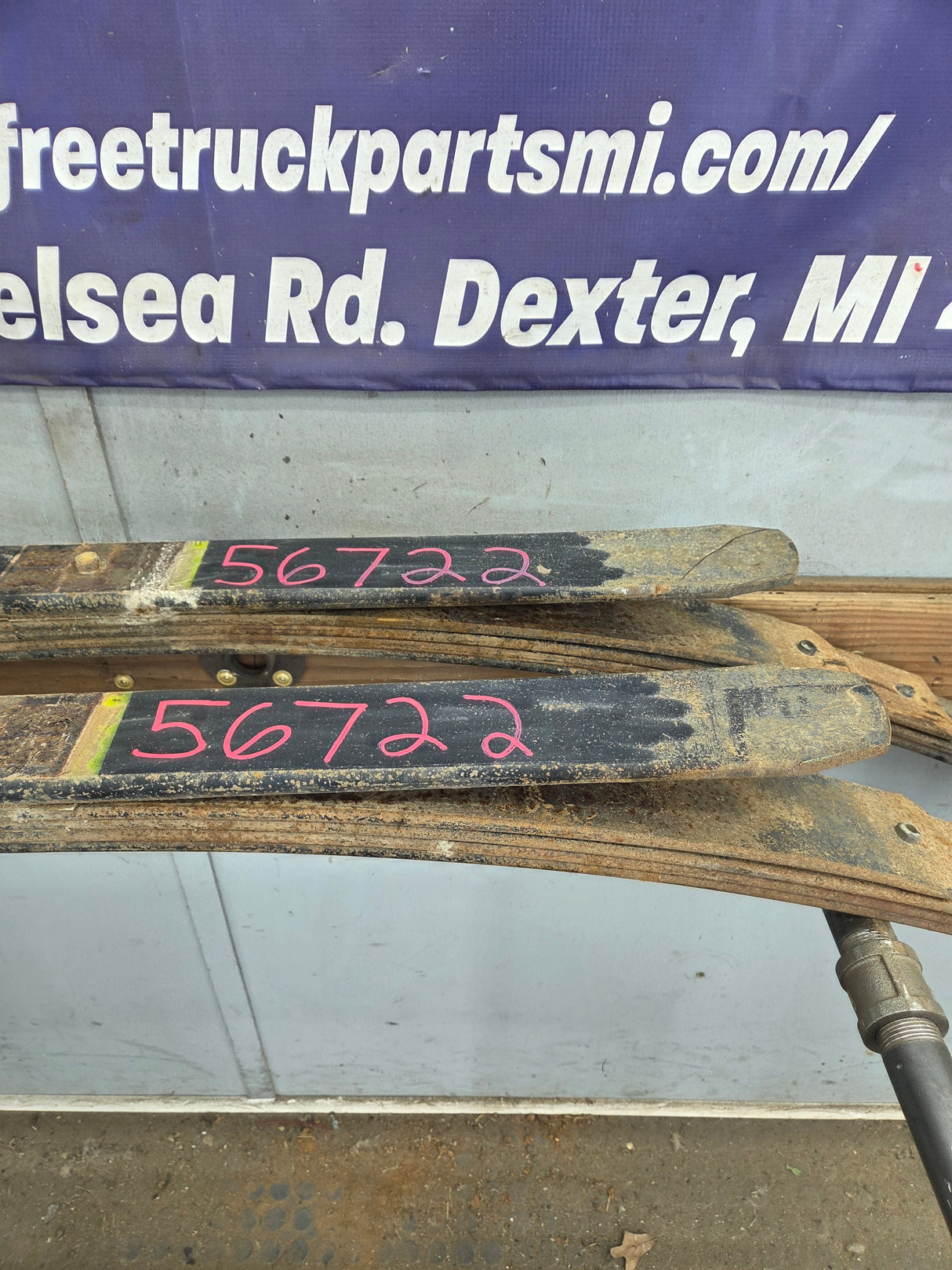 1999-2007 Ford F250 F350 Super Duty Rear Leaf Spring - Pair