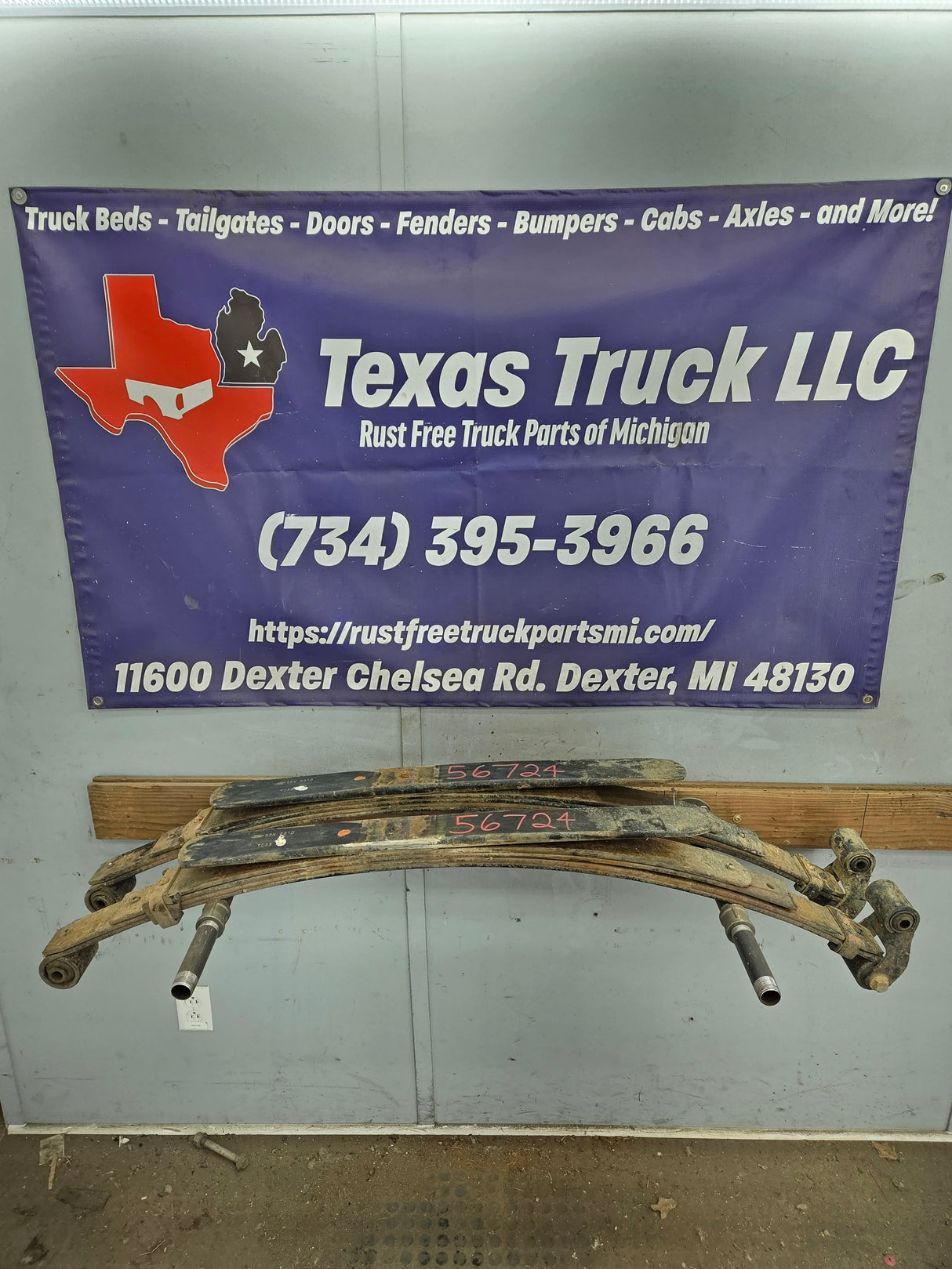 1999-2007 Ford F250 F350 Super Duty Rear Leaf Spring - Pair