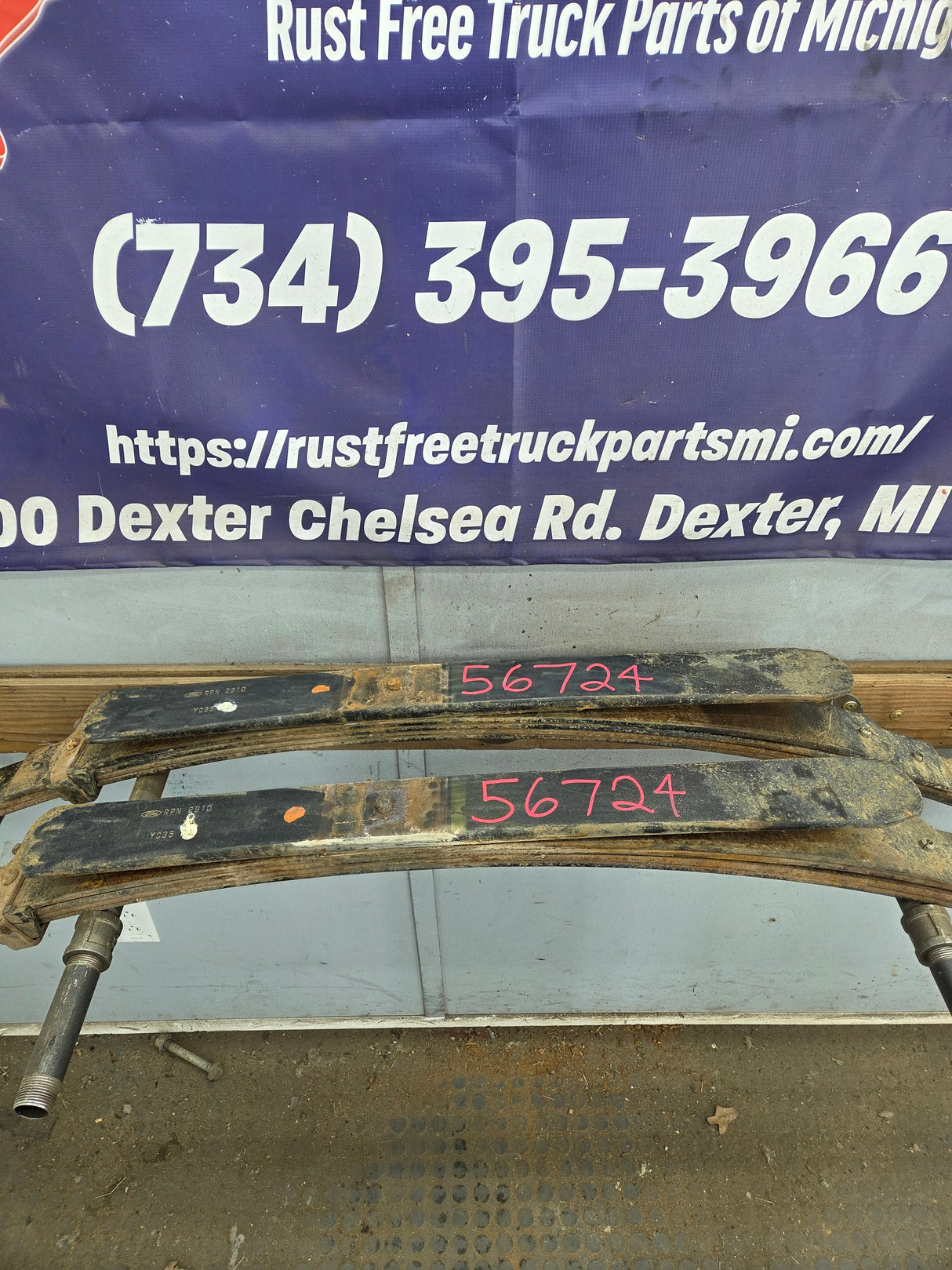 1999-2007 Ford F250 F350 Super Duty Rear Leaf Spring - Pair