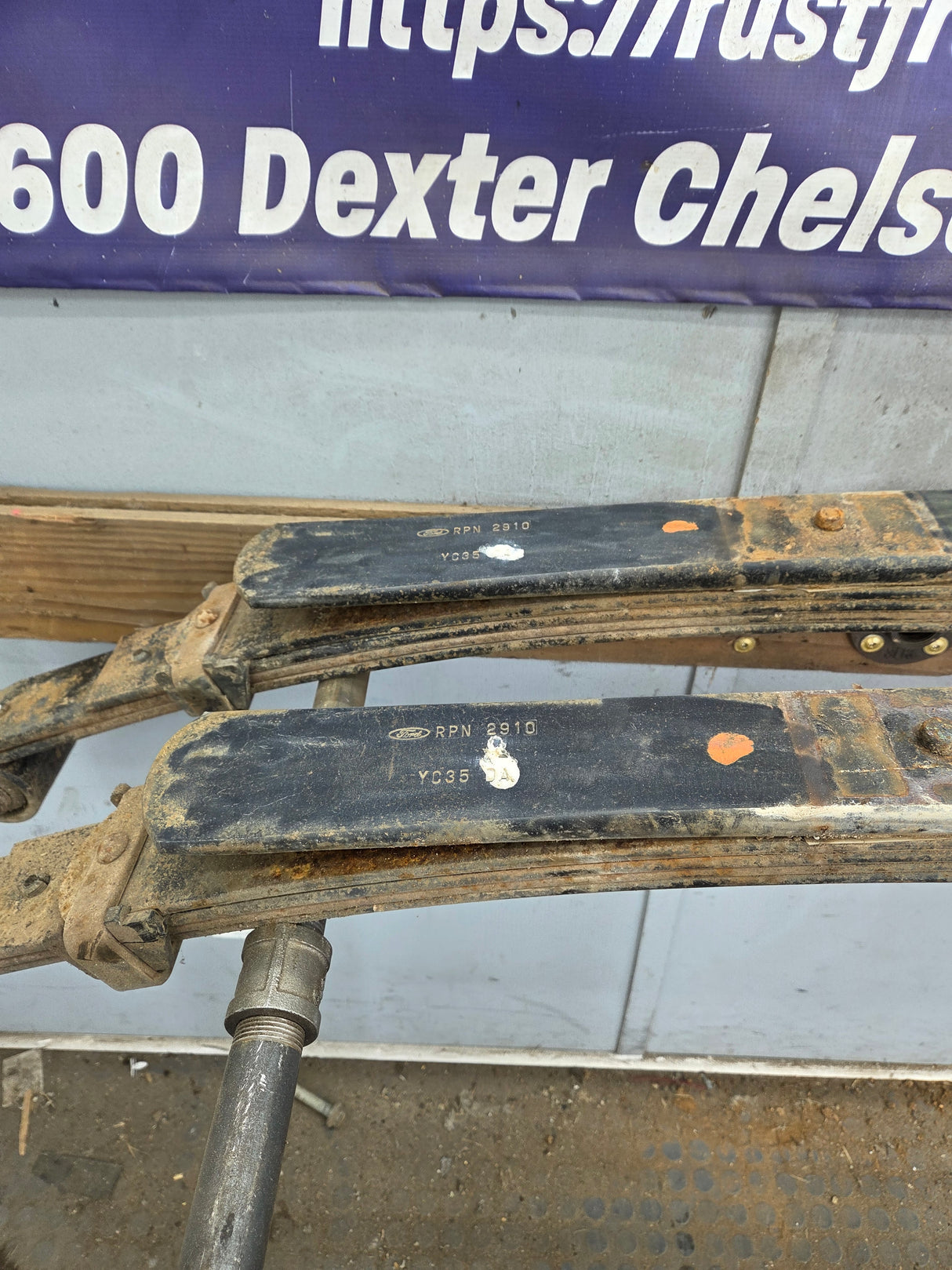 1999-2007 Ford F250 F350 Super Duty Rear Leaf Spring - Pair