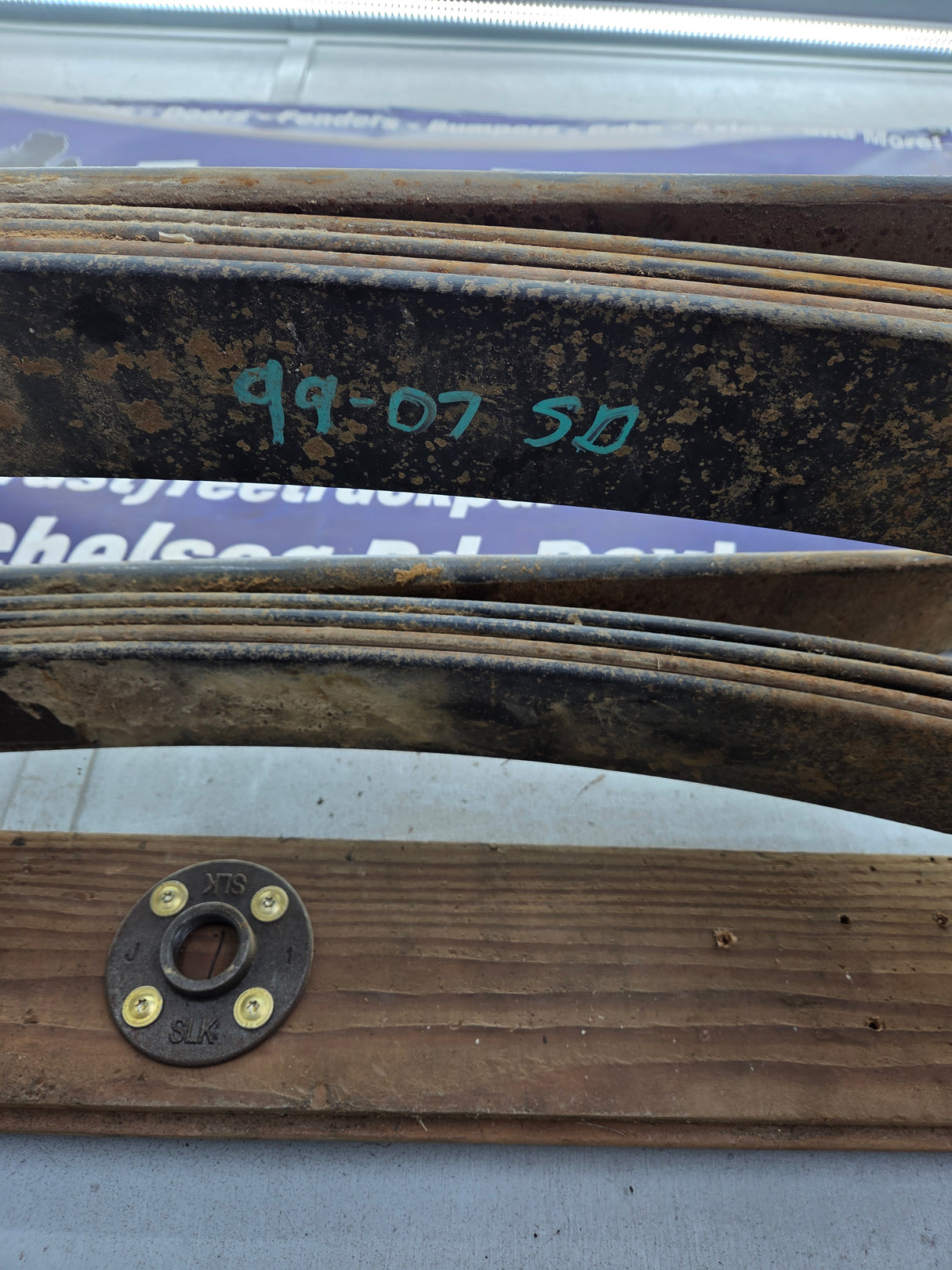 1999-2007 Ford F250 F350 Super Duty Rear Leaf Spring - Pair
