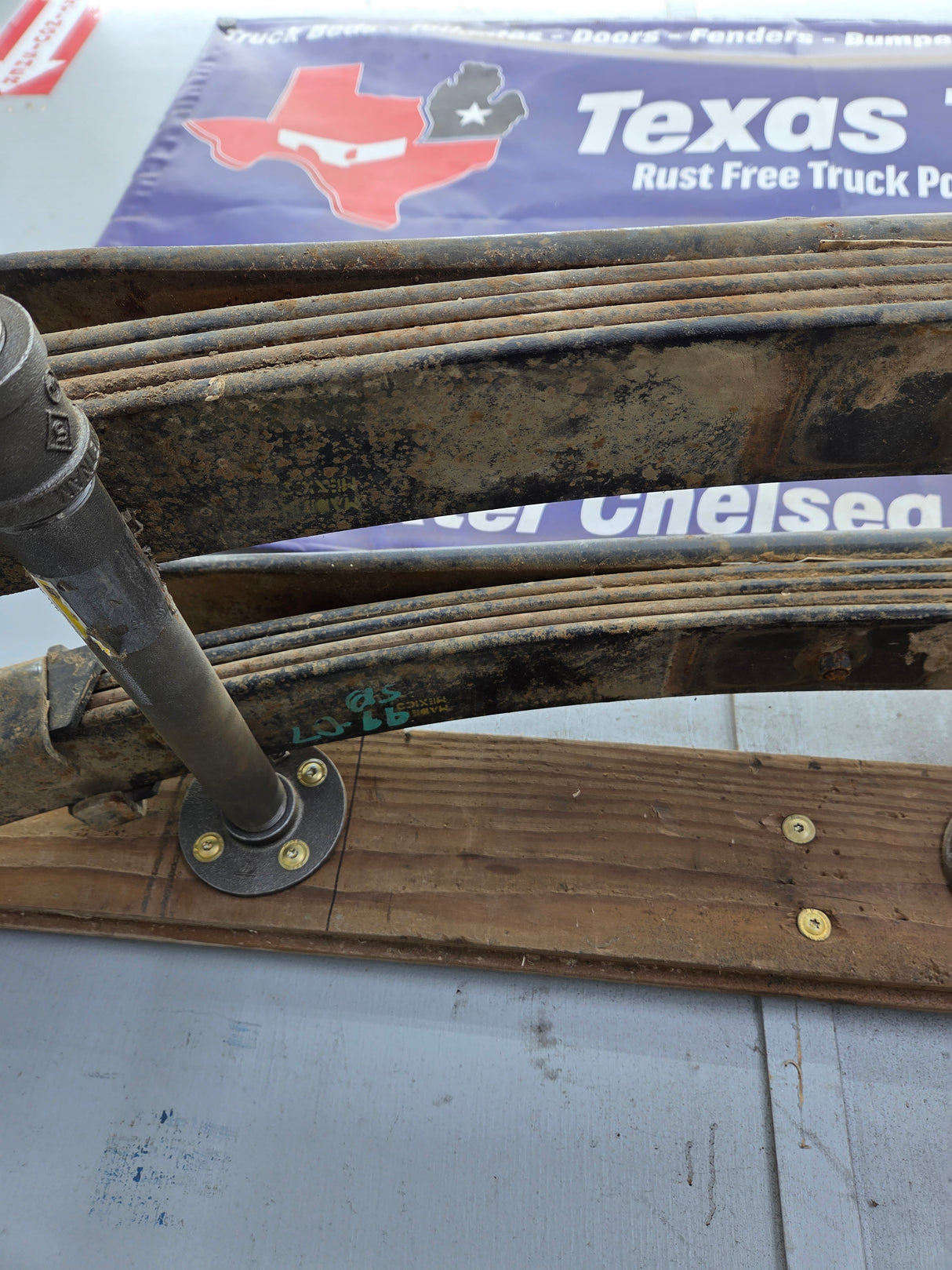 1999-2007 Ford F250 F350 Super Duty Rear Leaf Spring - Pair